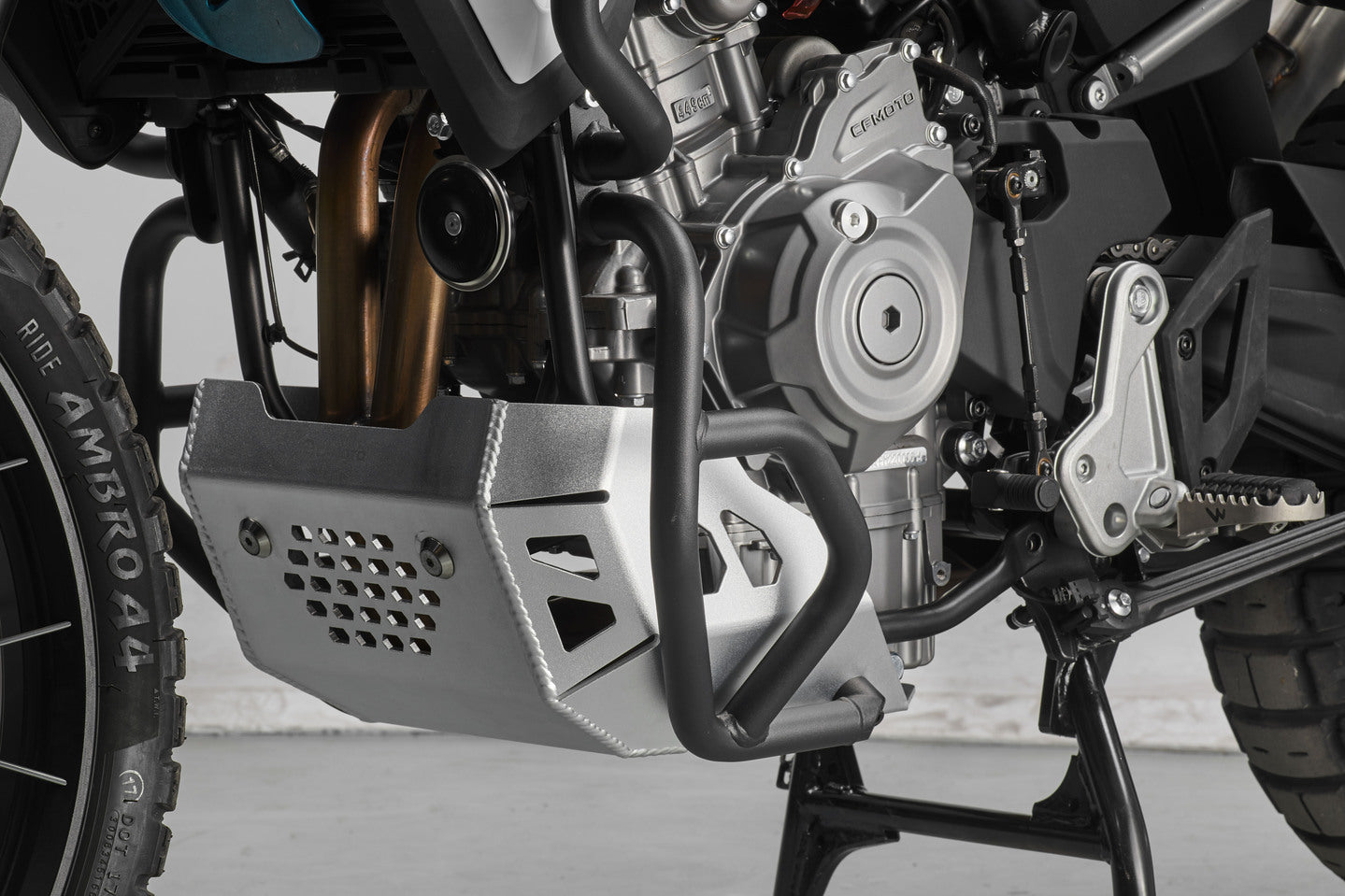 CFMOTO 450MT ACCESORIES - LOWER CRASH BAR