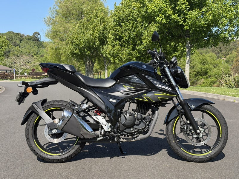 2025 Suzuki GSX150 black – photo 1