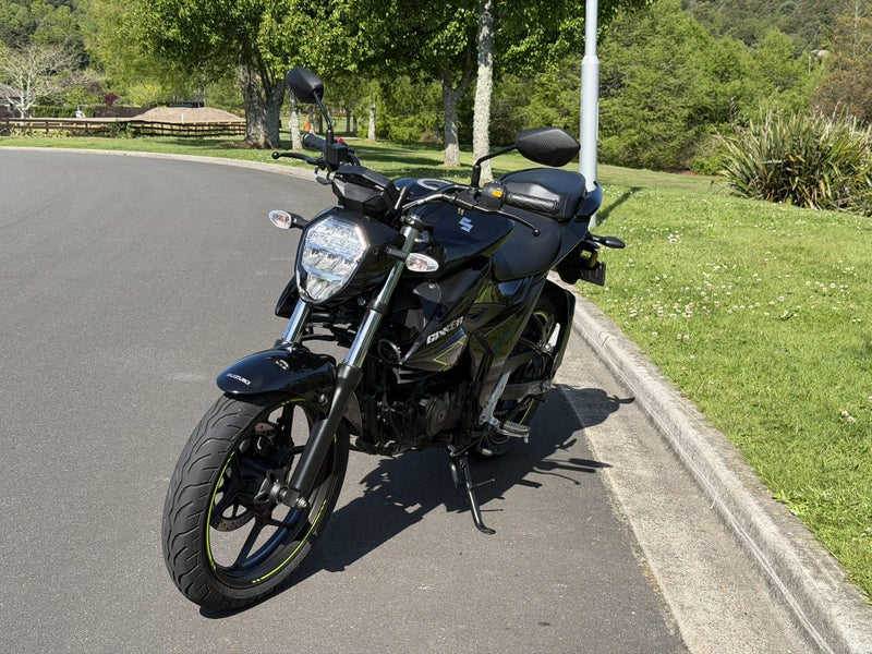 2025 Suzuki GSX150 black – photo 4