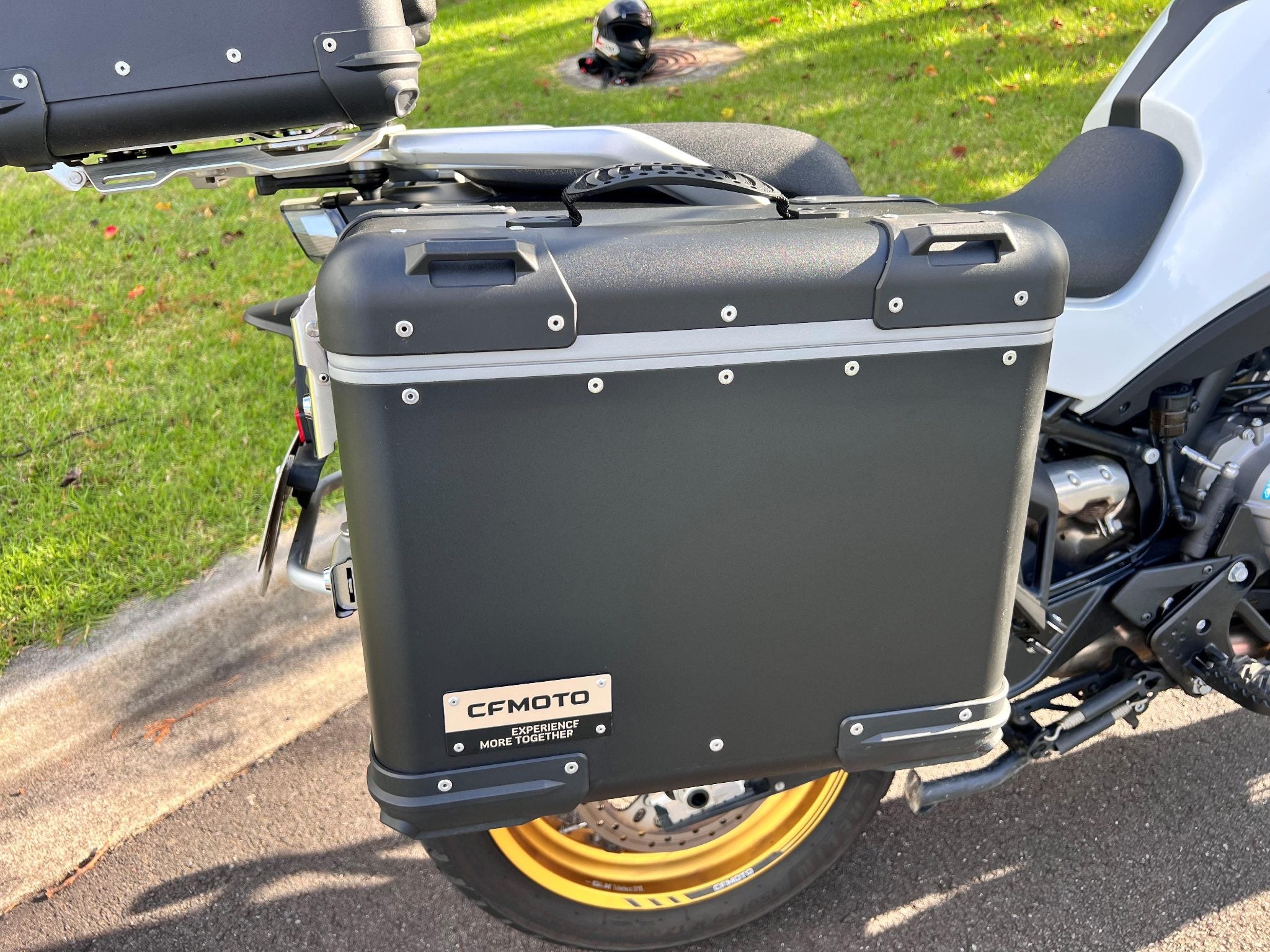 CFMOTO 800 MT EXPLORE 2025 - "LIKE NEW"