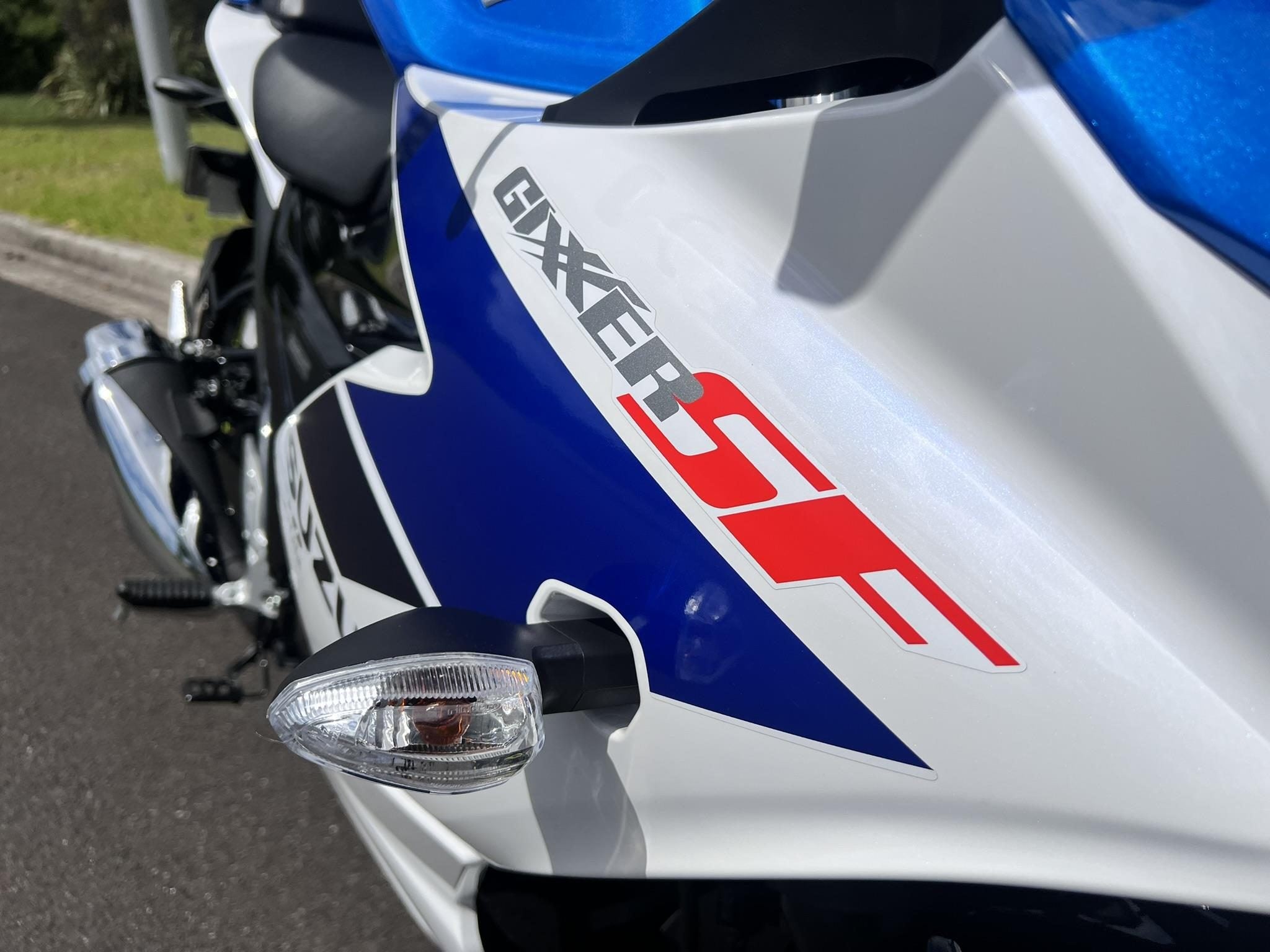SUZUKI GIXXER 250 – SUZUKIFEST DEAL SAVE $500 – NOW $4,999 RIDE AWAY (WAS $5,499)
