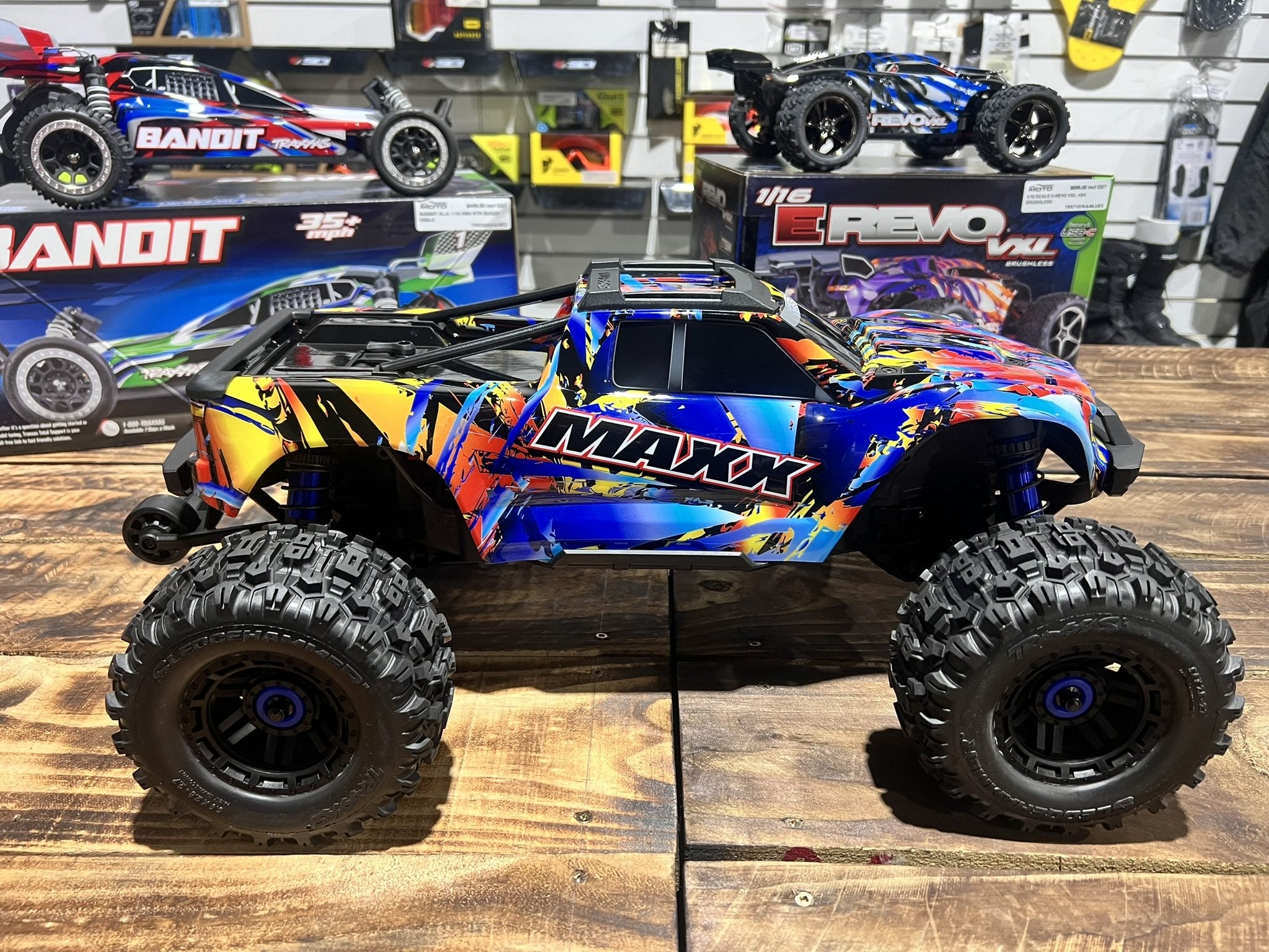 Traxxas Maxx® 1/10 Scale 4WD Monster Truck (Model 89086-4)