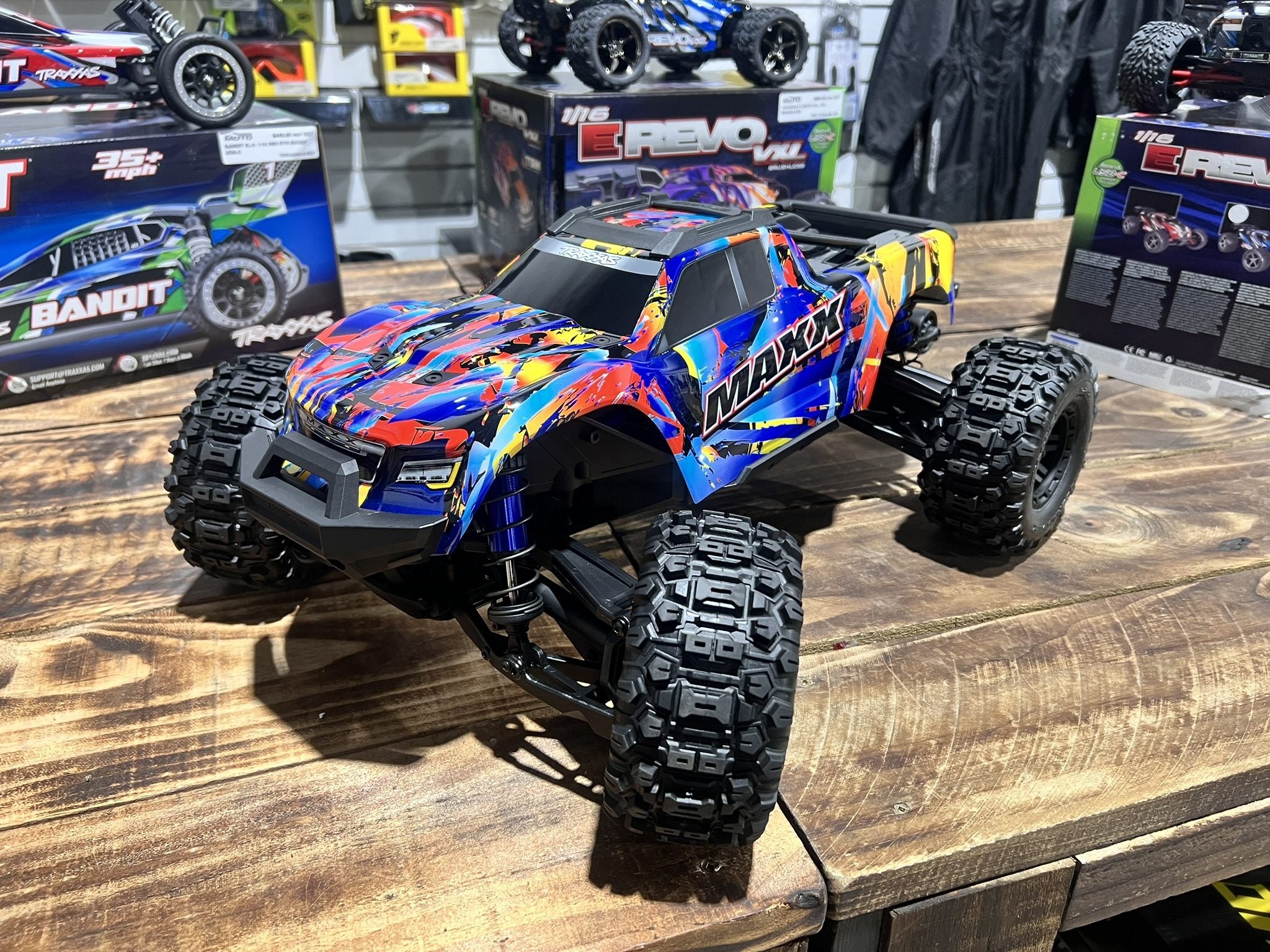 Traxxas Maxx® 1/10 Scale 4WD Monster Truck (Model 89086-4)
