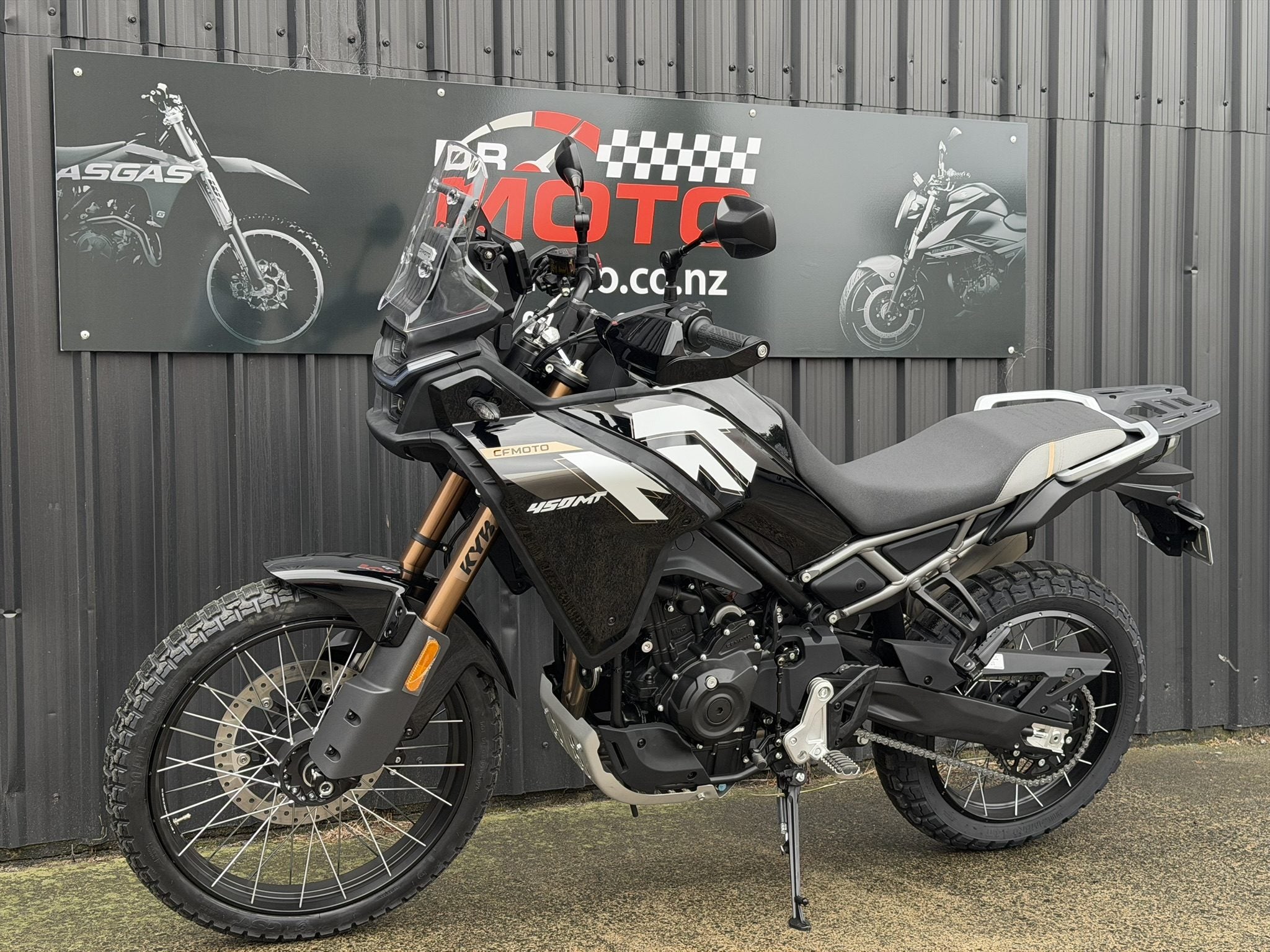 CFMOTO 450 MT