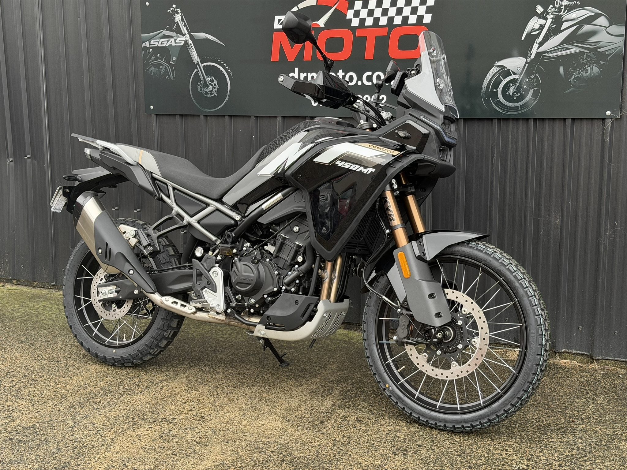 CFMOTO 450 MT