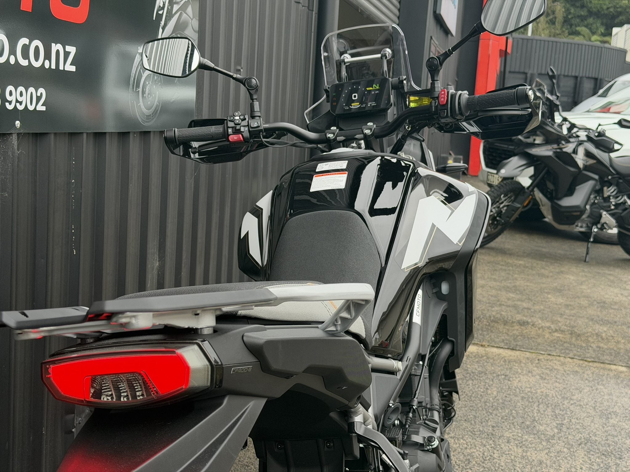 CFMOTO 450 MT
