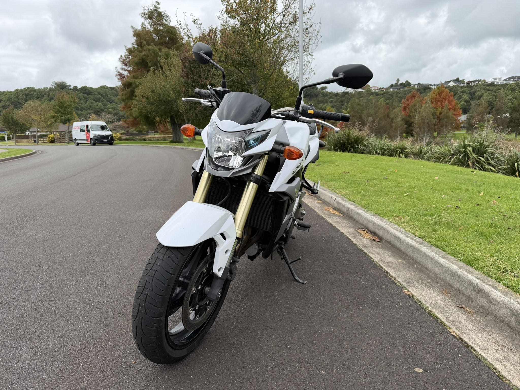 Suzuki GSR750 2015