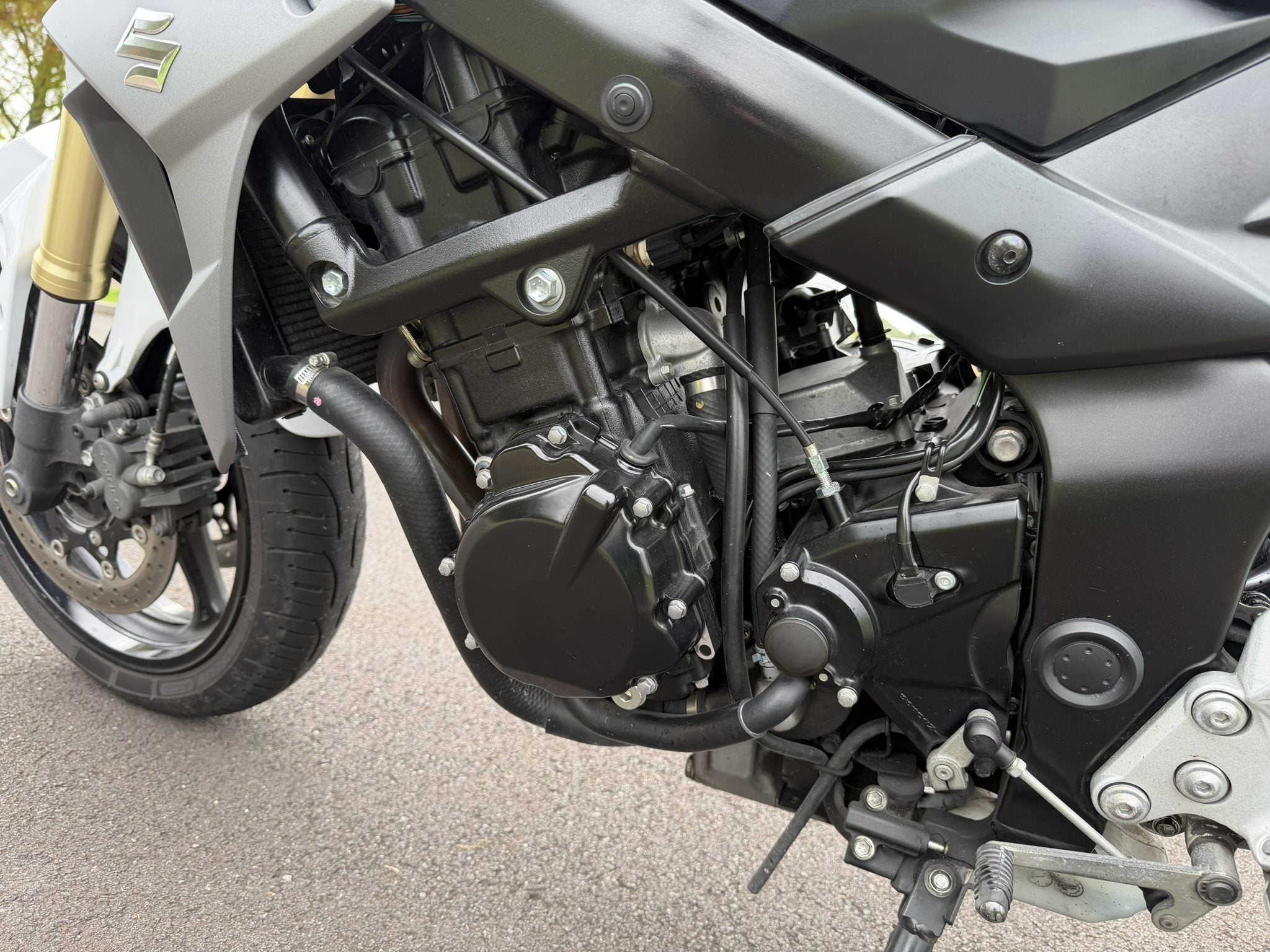 Suzuki GSR750 2015