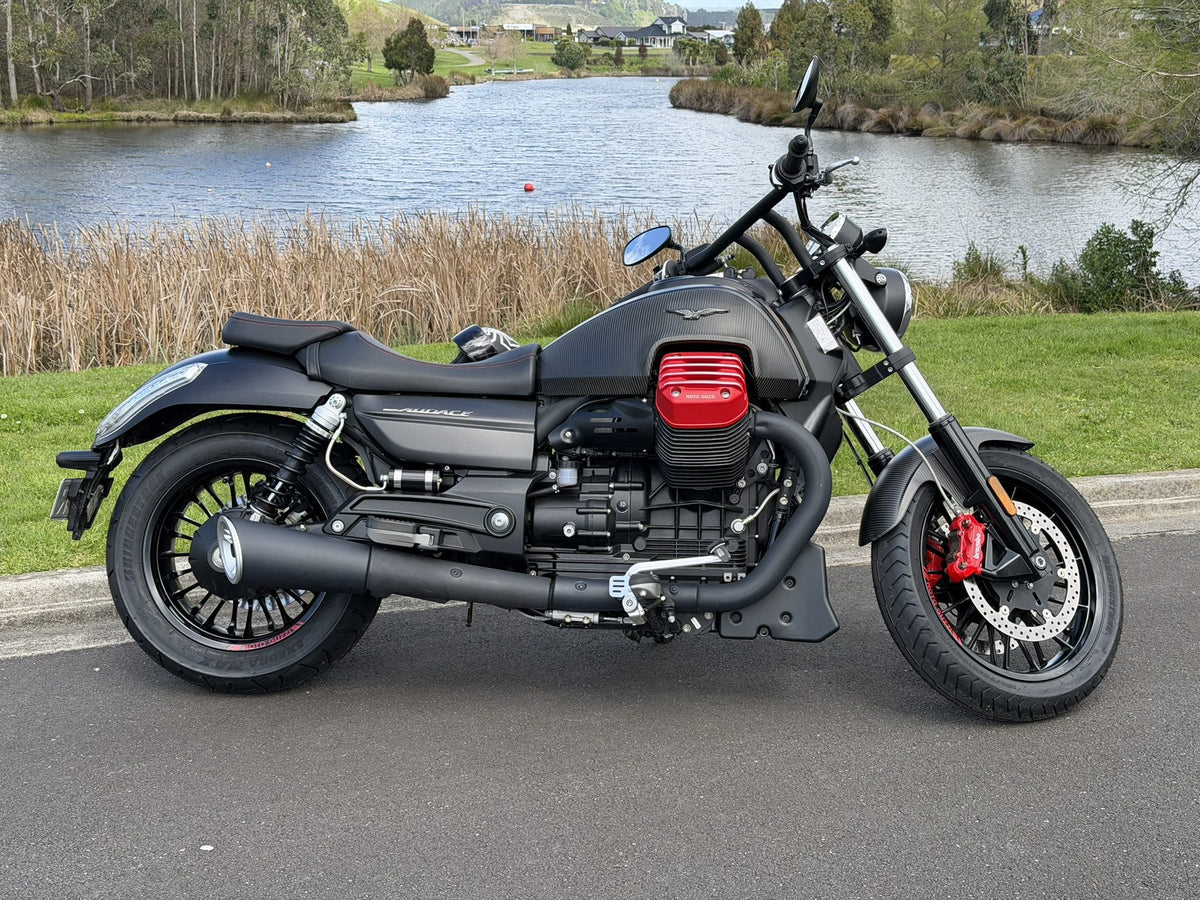 2021 Moto Guzzi California Audace Carbon 1400