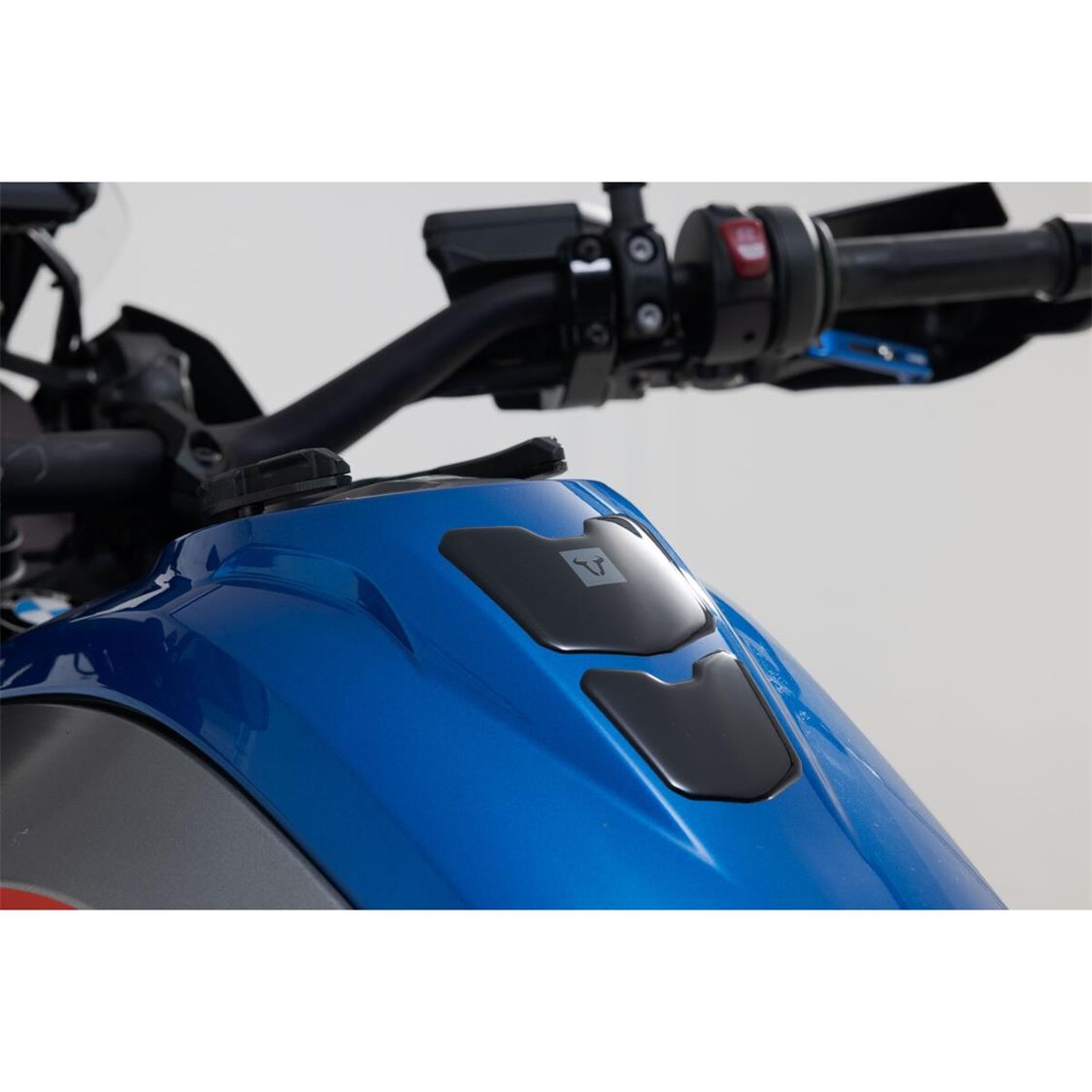 SW MOTECH TANK PAD BLACK 79.6MM X 113MM