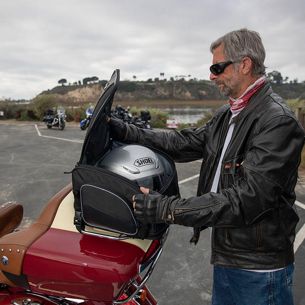 NR-215 - WEEKENDER TAIL RACK BAG 13