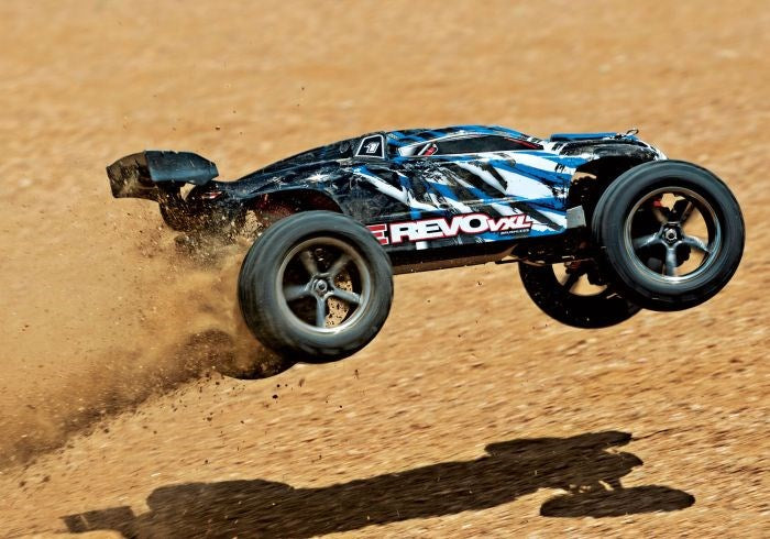Traxxas E-Revo VXL RC Monster Truck 1/16 Scale - 71076-8 – image 2