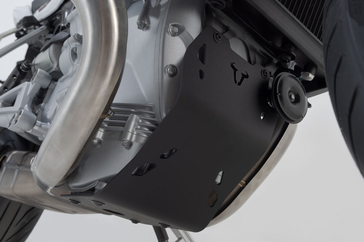 BASH PLATE SW MOTECH BLACK MOTO-GUZZI V100 MANDELLO 22-ON