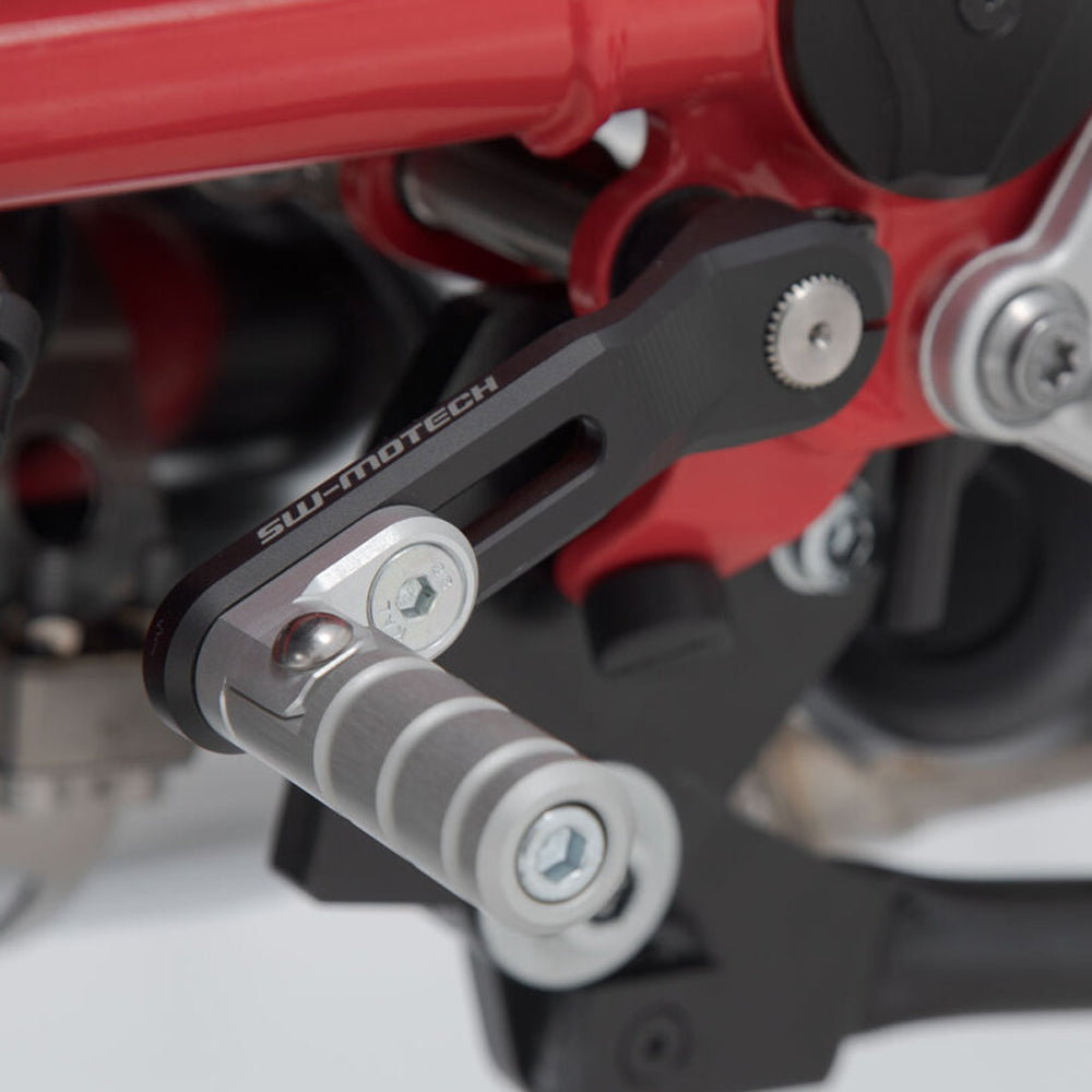 SW MOTECH GEAR LEVER CNC MILLED ALUMINIUM HARDCOAT BMW R NINE T 14-21