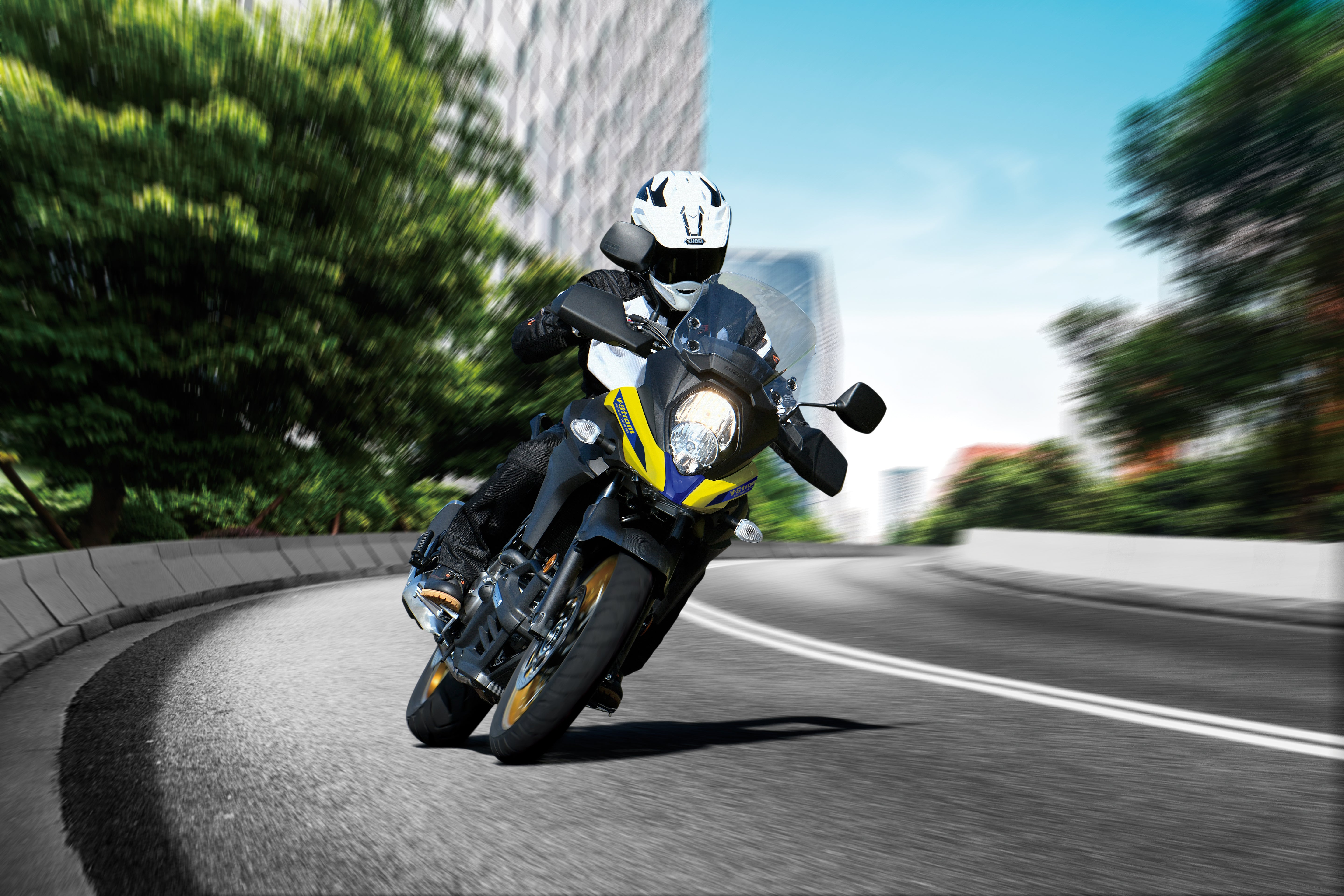 SUZUKI VSTROM 650XA 2025 - SUZUKIFEST SAVE $2000!