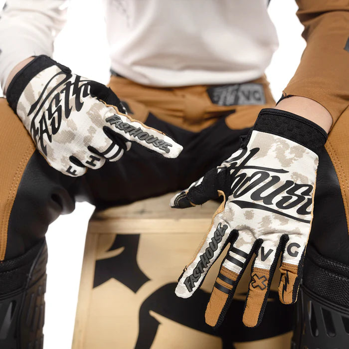 Elrod Stay Golden Glove - Chalk/Camel