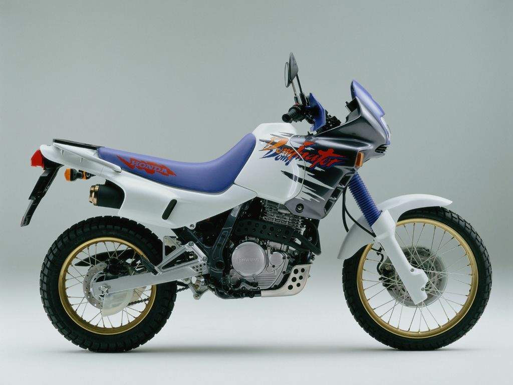 Honda NX 650 P Dominator (93 >)