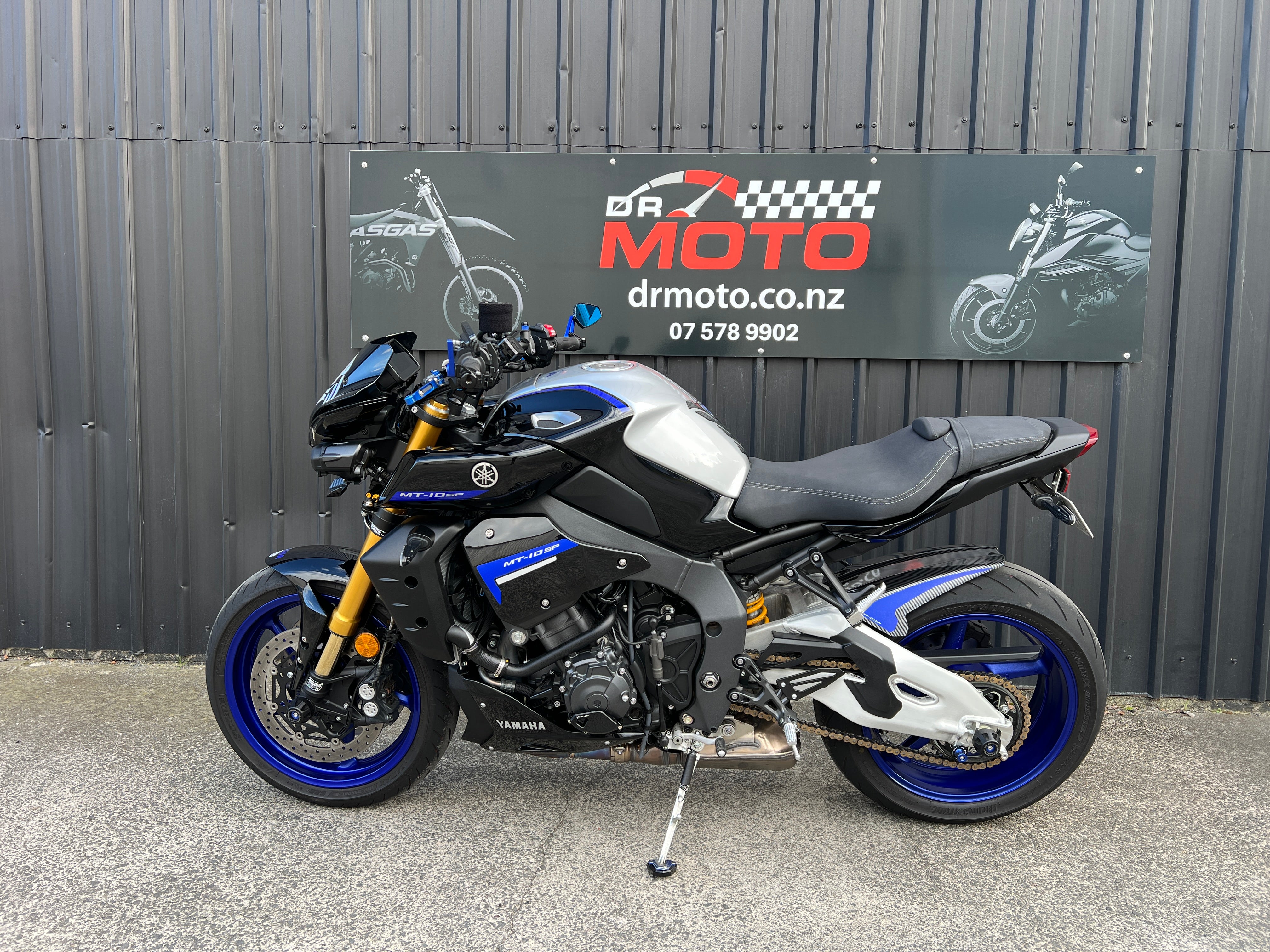2025 Yamaha MT10 SP-R