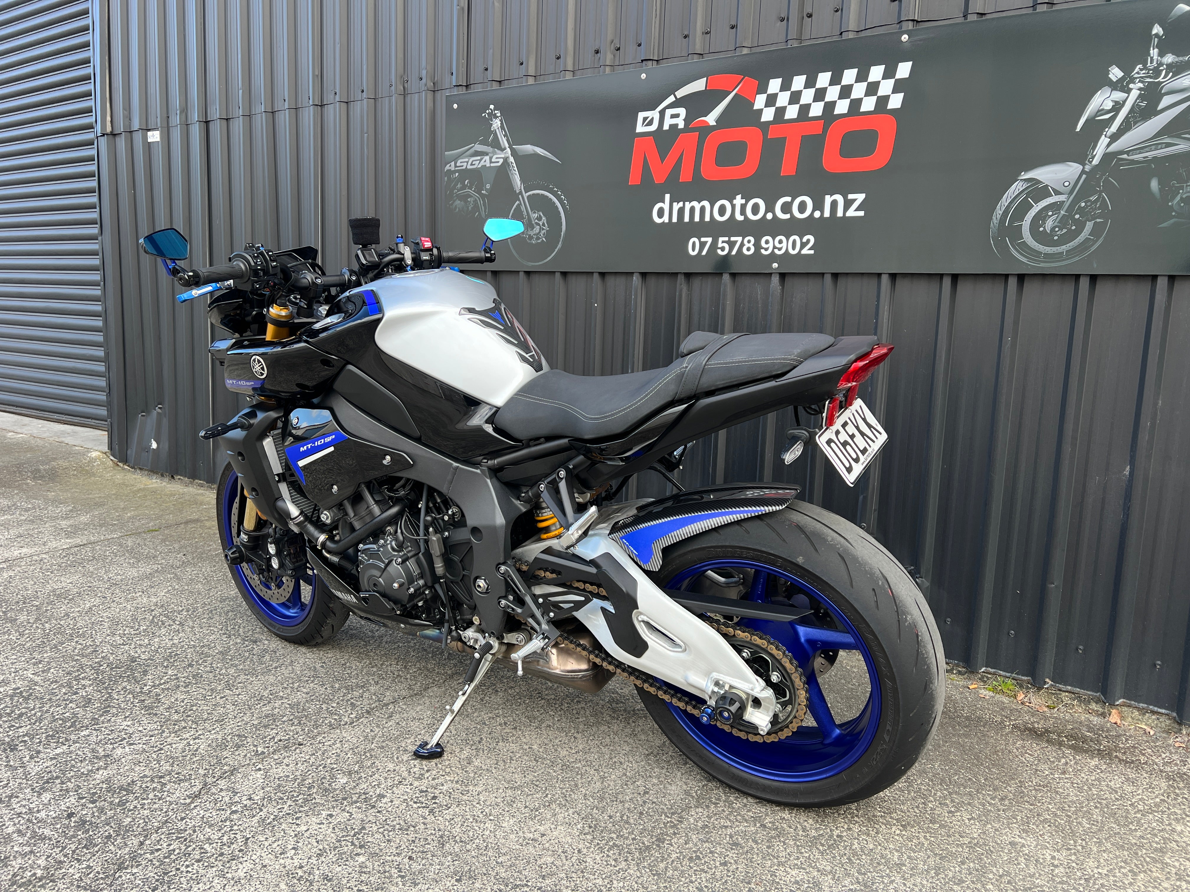 2025 Yamaha MT10 SP-R