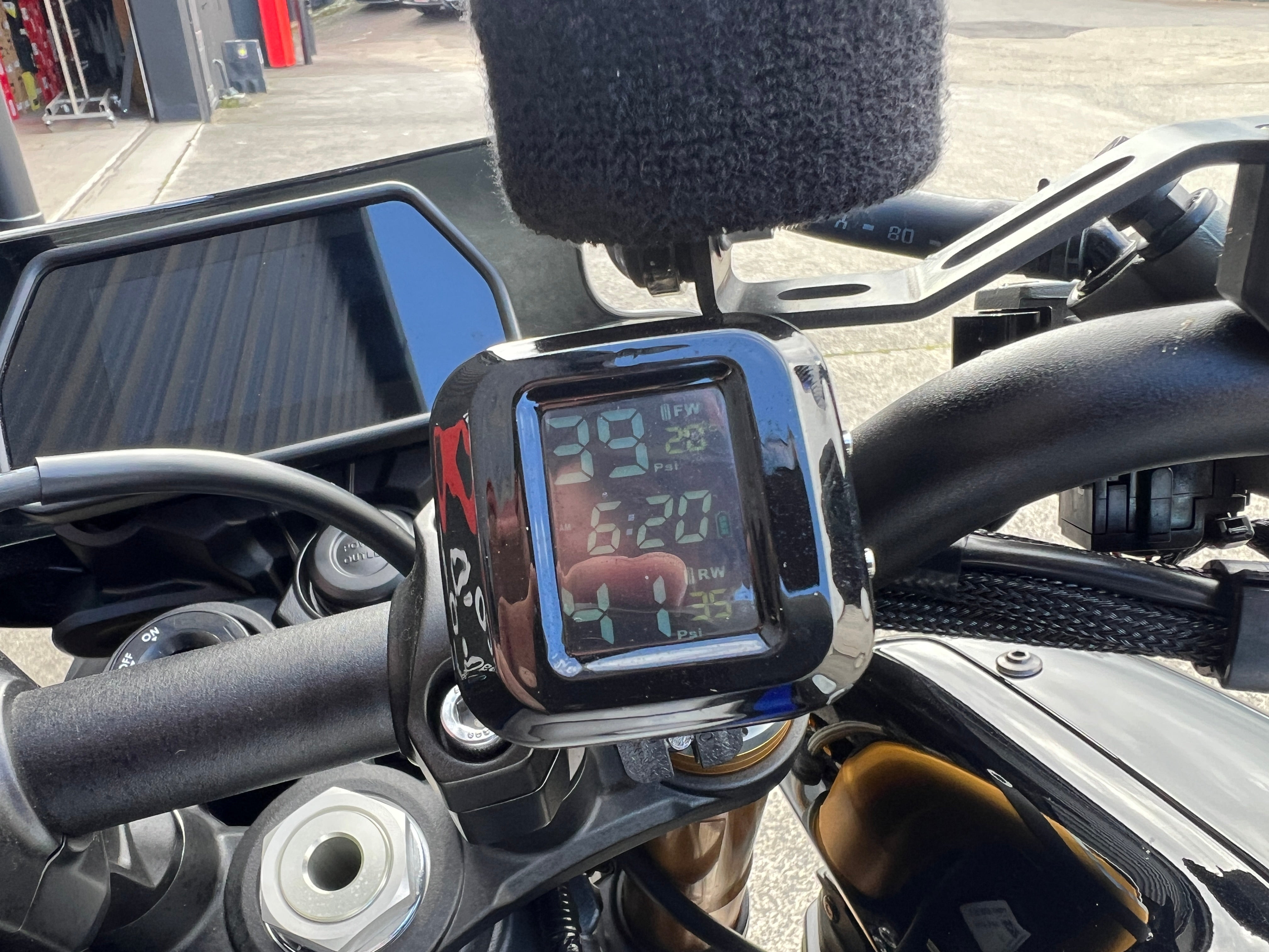 2025 Yamaha MT10 SP-R