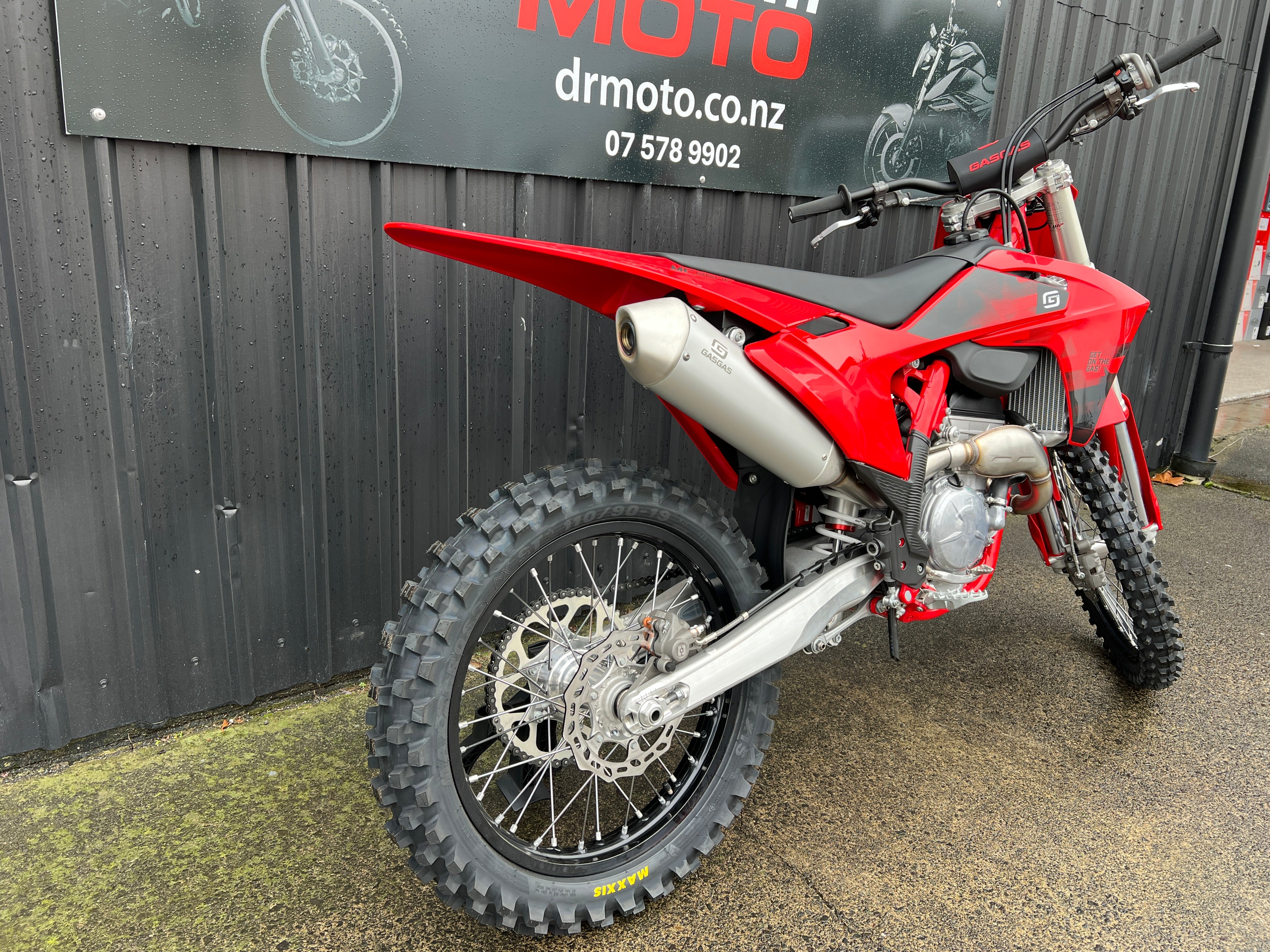 GASGAS MC250F 2026 - Runout Sale, Save $1200!