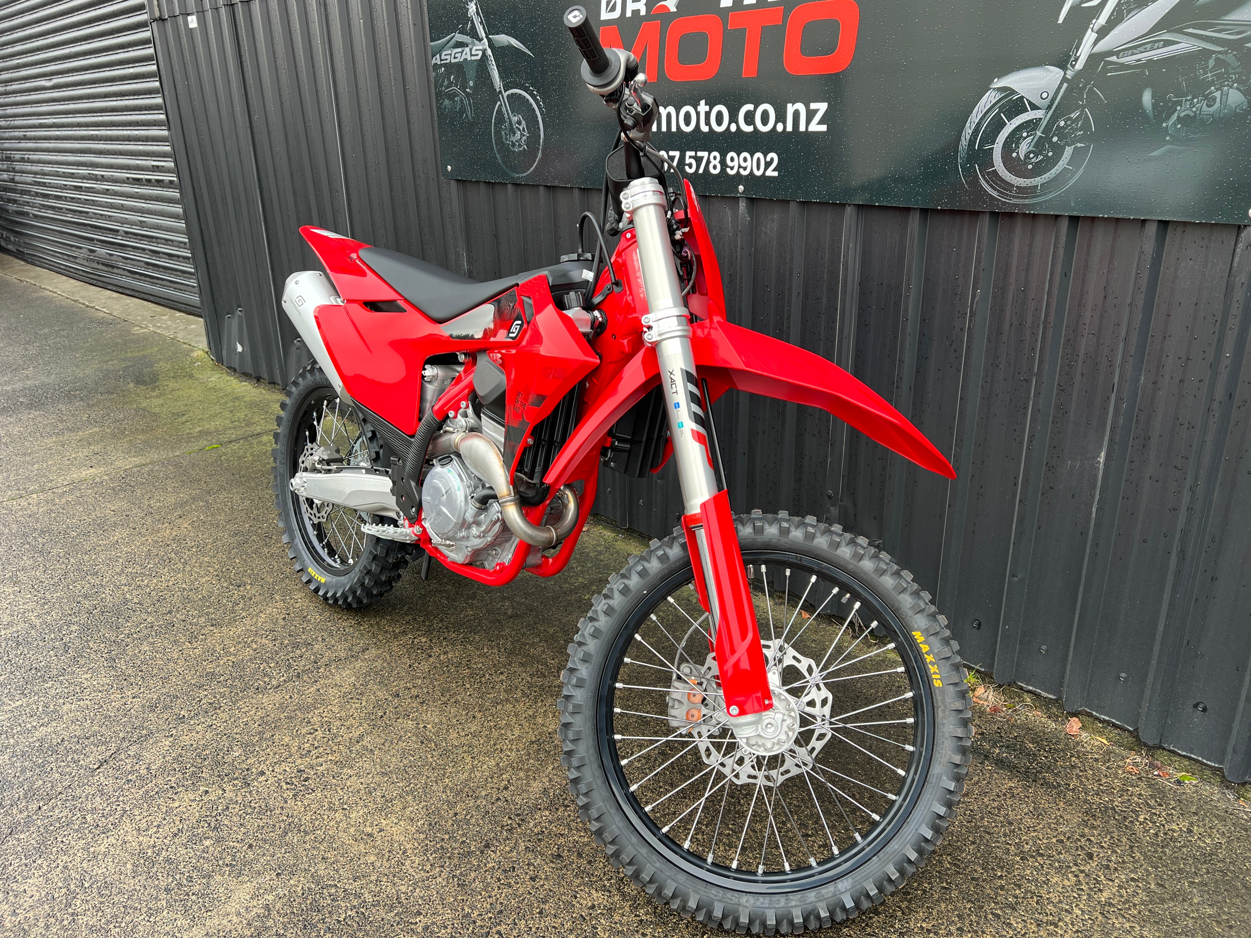GASGAS MC250F 2026 - Runout Sale, Save $1200!