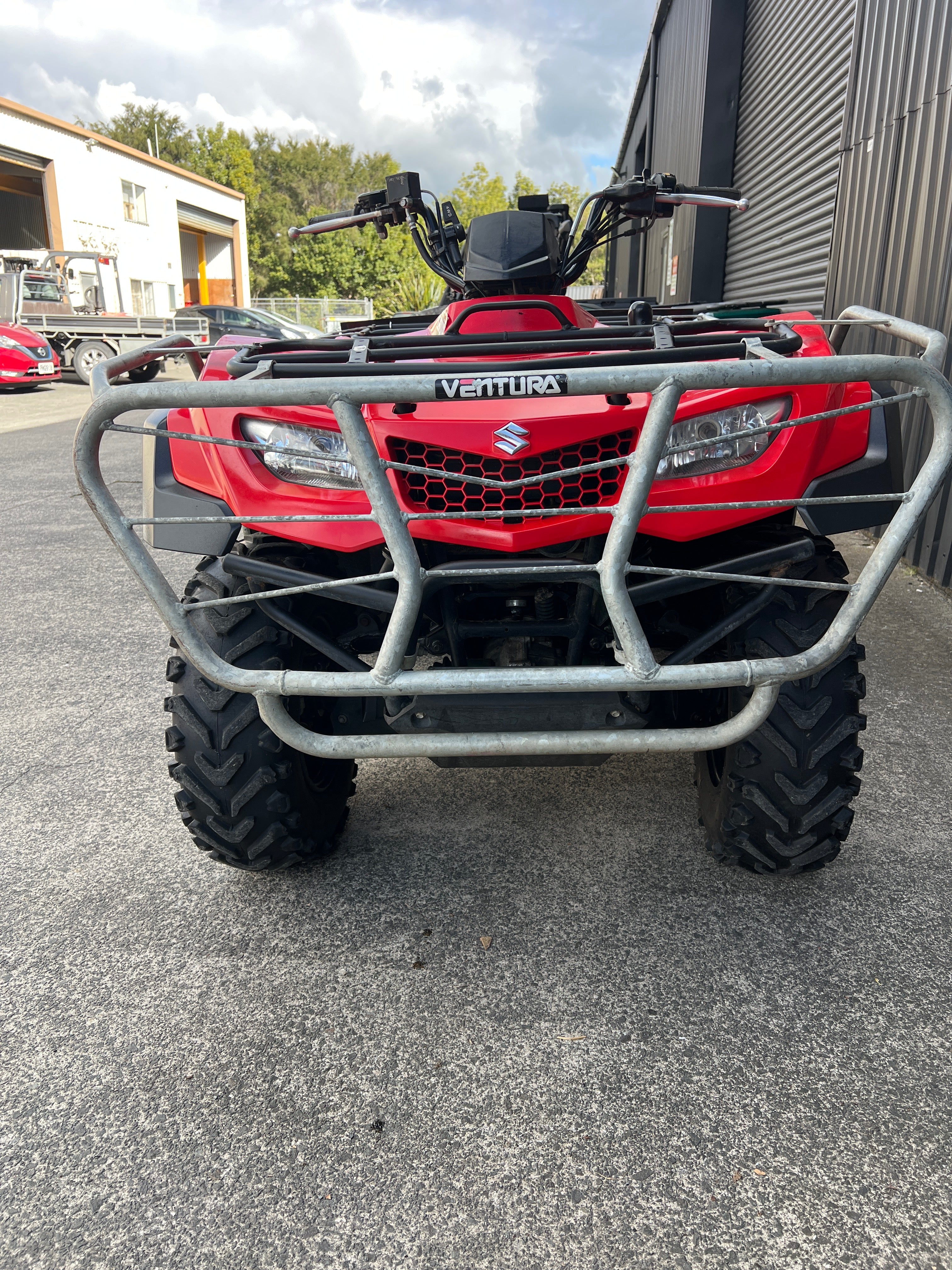 SUZUKI LTA400F 2012