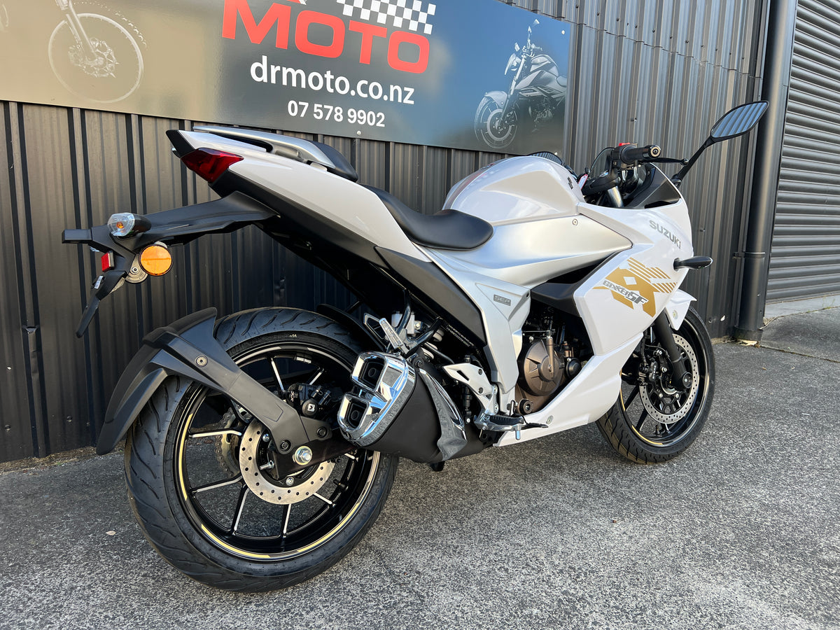 SUZUKI GSX250F – SPORTY, LIGHTWEIGHT & LAMS APPROVED