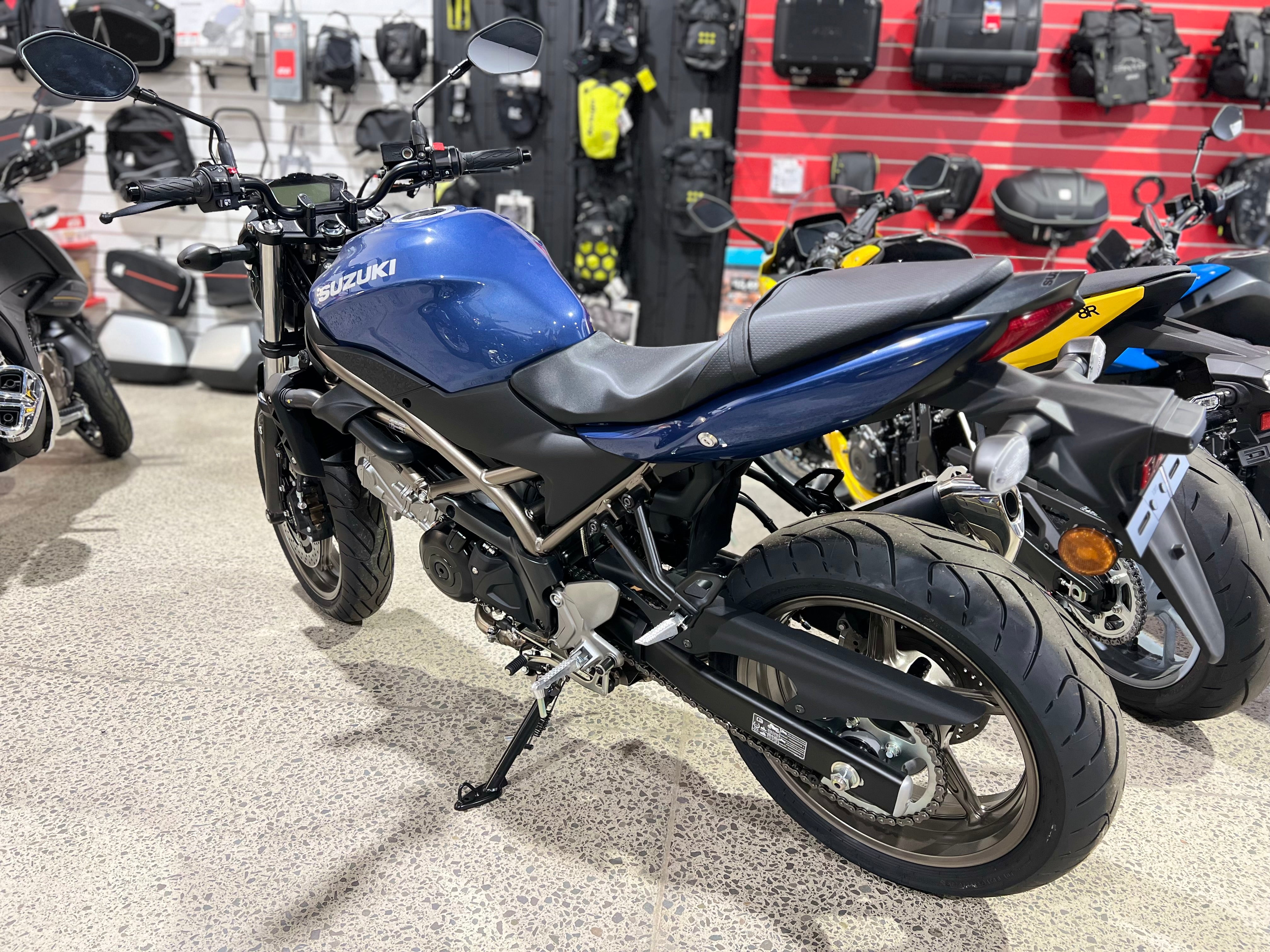 SUZUKI SV650AU LAMS 2025 - SUZUKIFEST SAVE $1000!