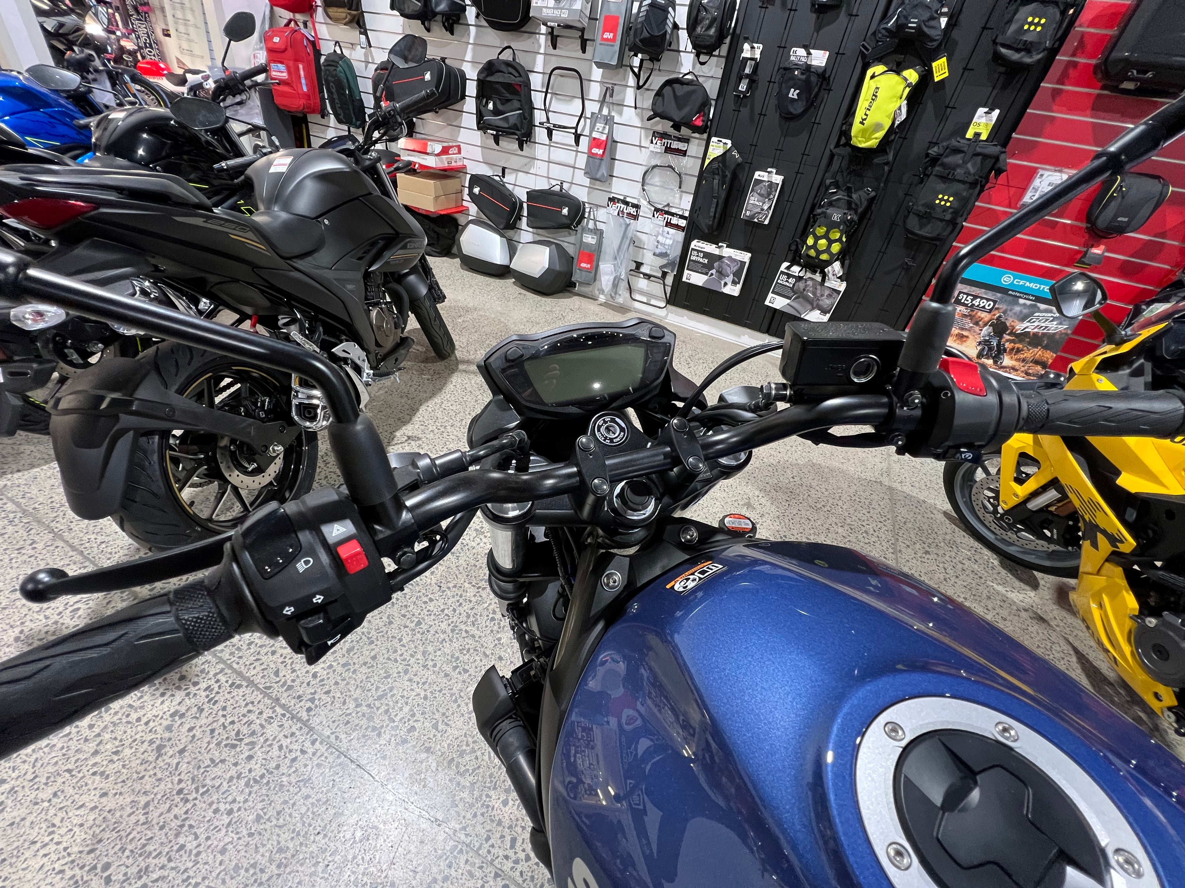 SUZUKI SV650AU LAMS 2025 - SUZUKIFEST SAVE $1000!