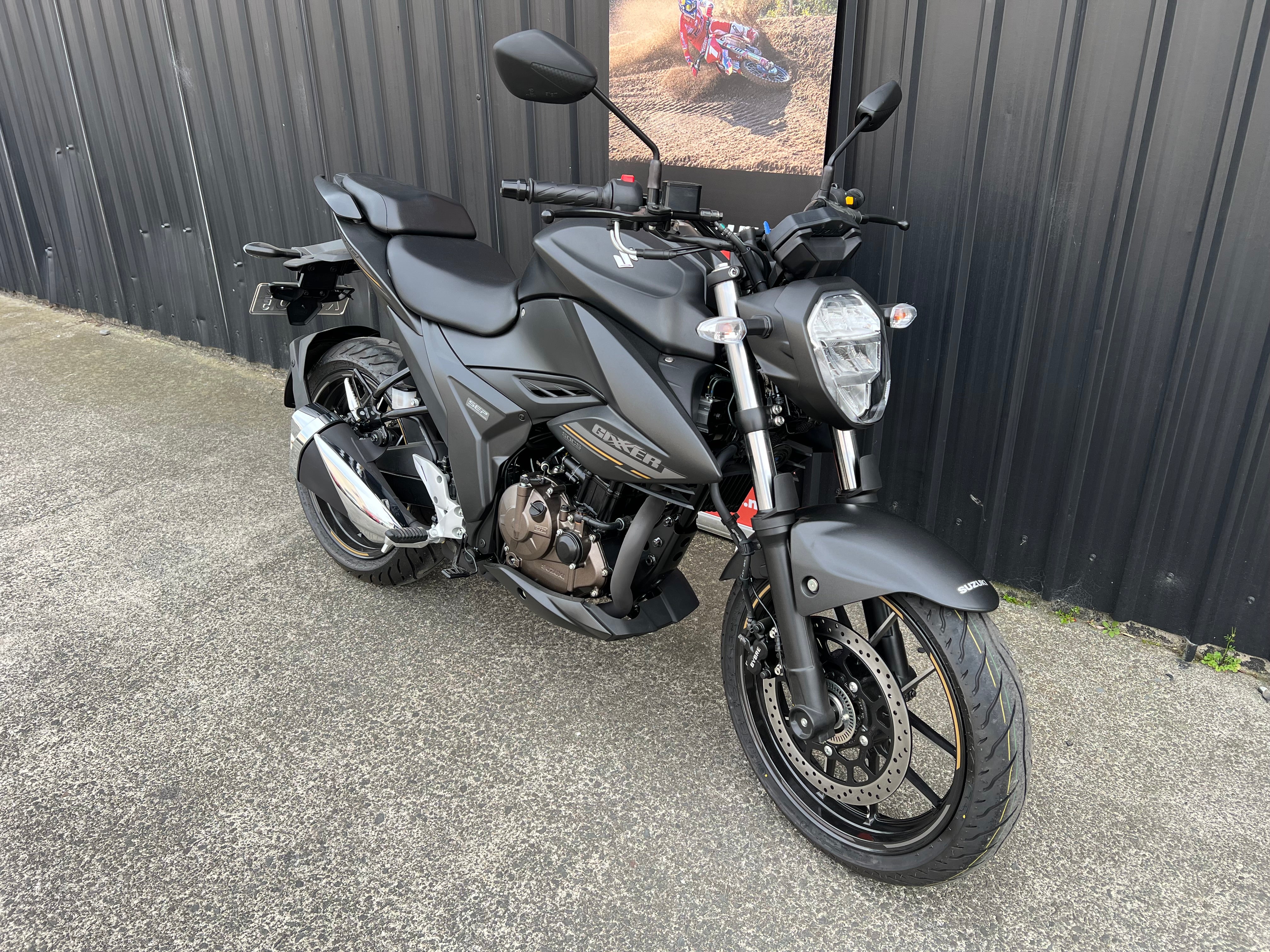 SUZUKI GSX250R 2025 LAMS NAKED BIKE