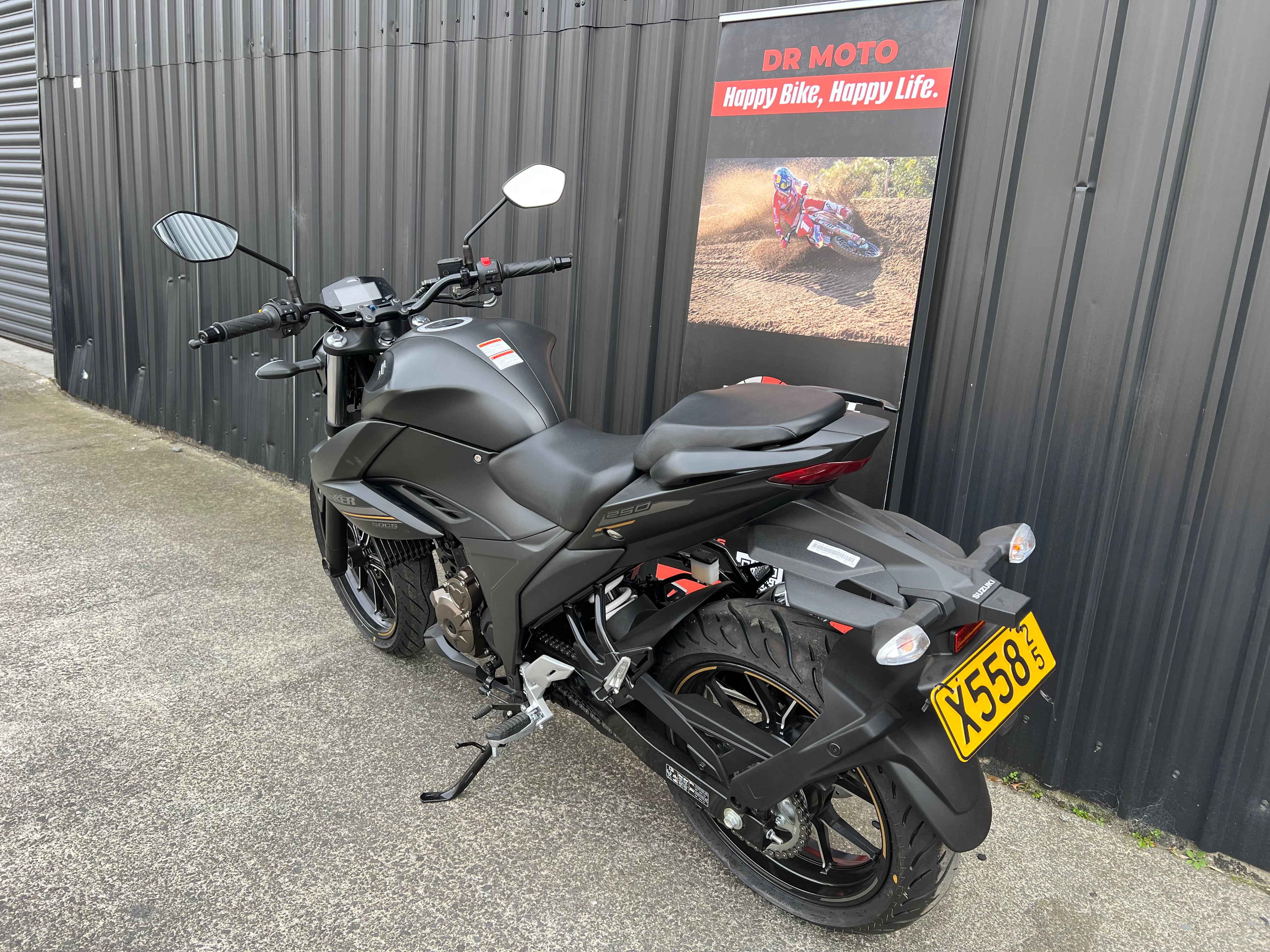 SUZUKI GSX250R 2025 LAMS NAKED BIKE