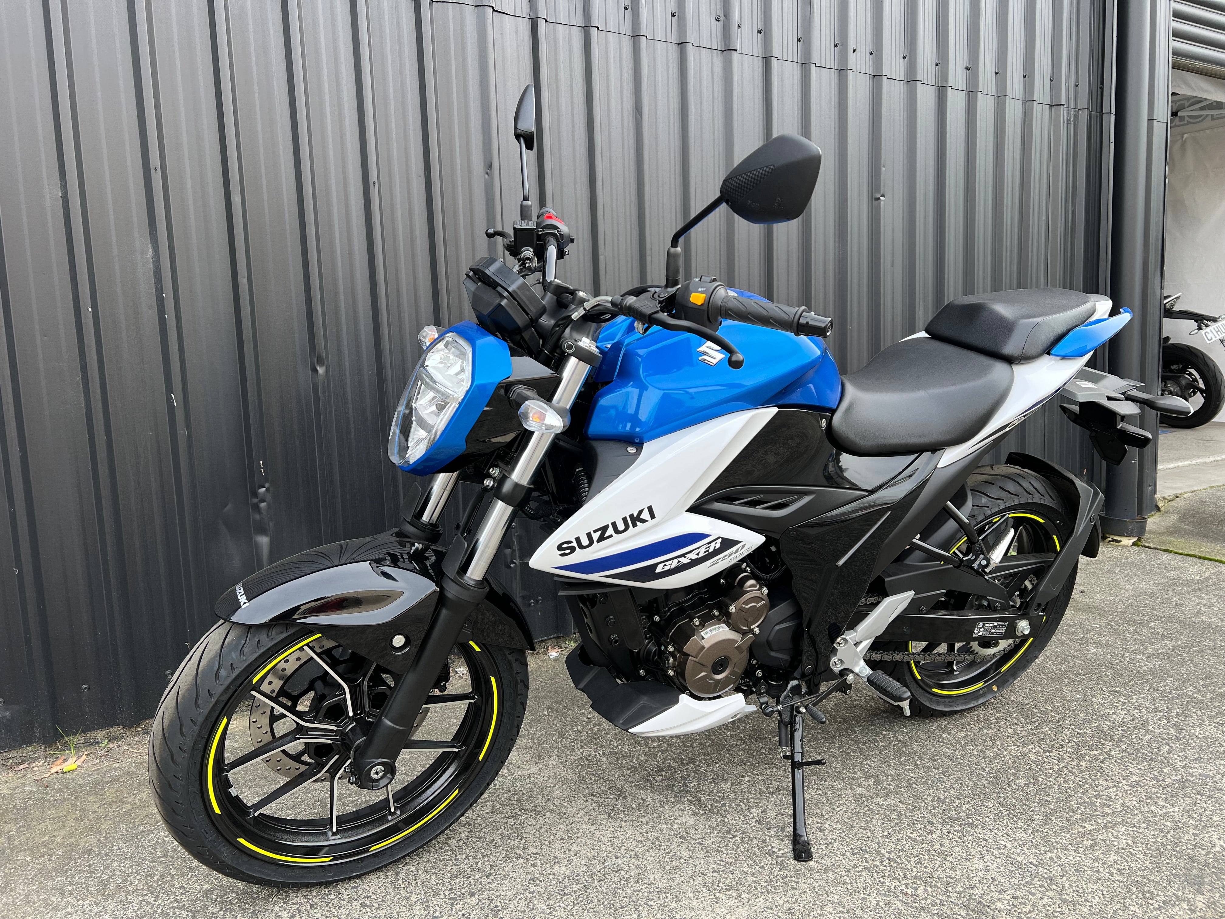SUZUKI GSX250R 2025 LAMS NAKED BIKE