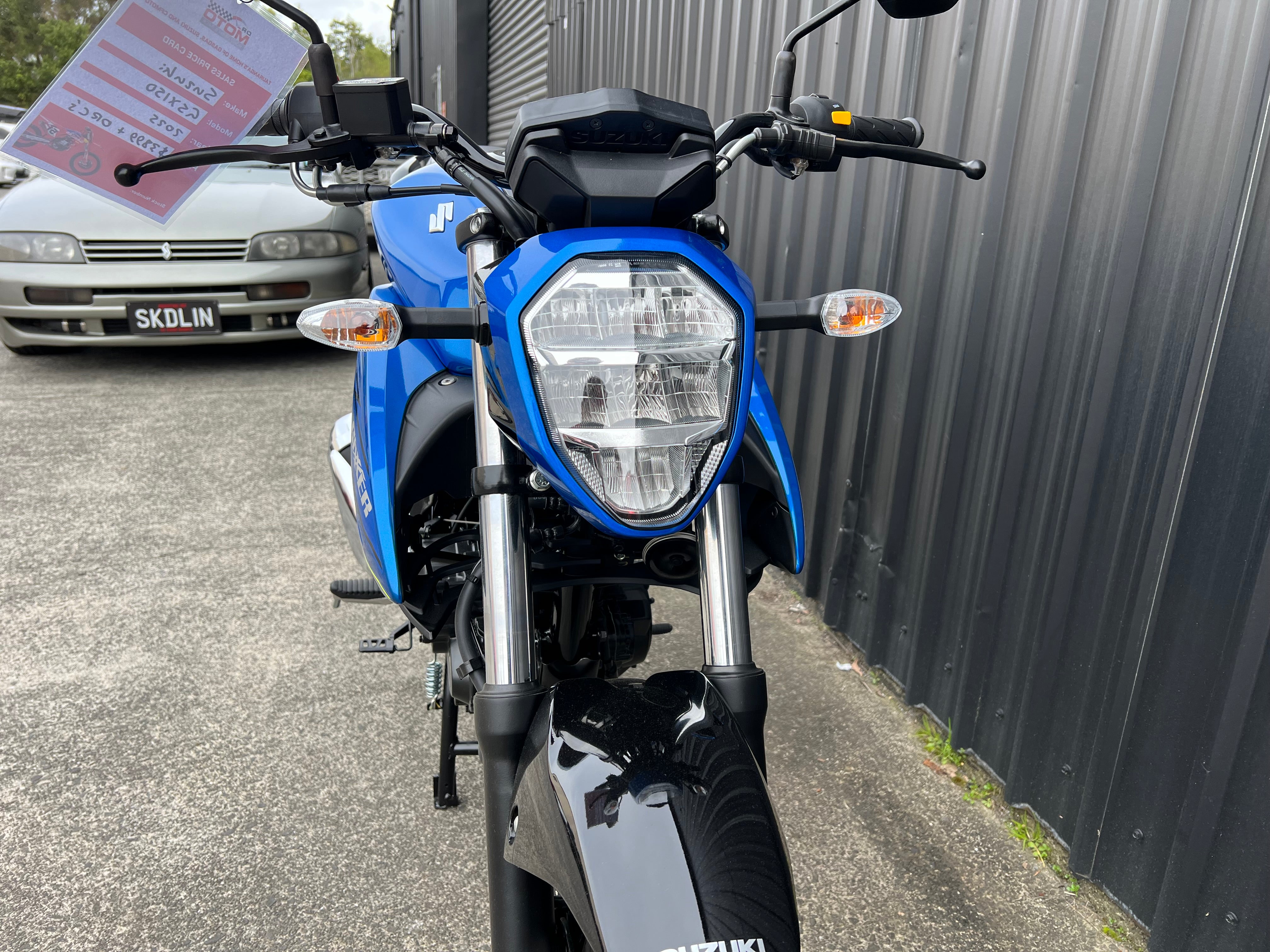 SUZUKI GSX150 2025
