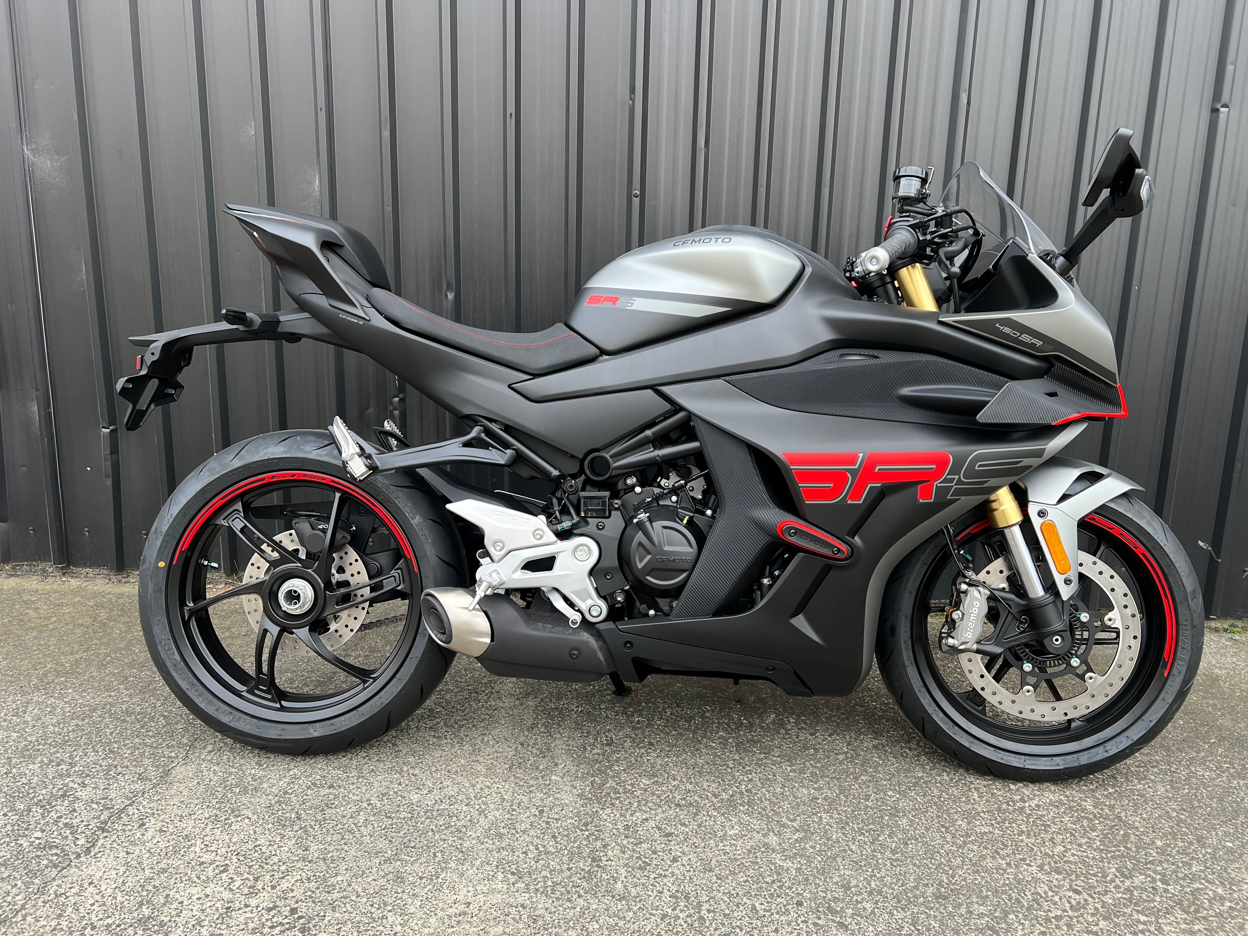 CFMOTO 450SRS 2025 JET BLACK