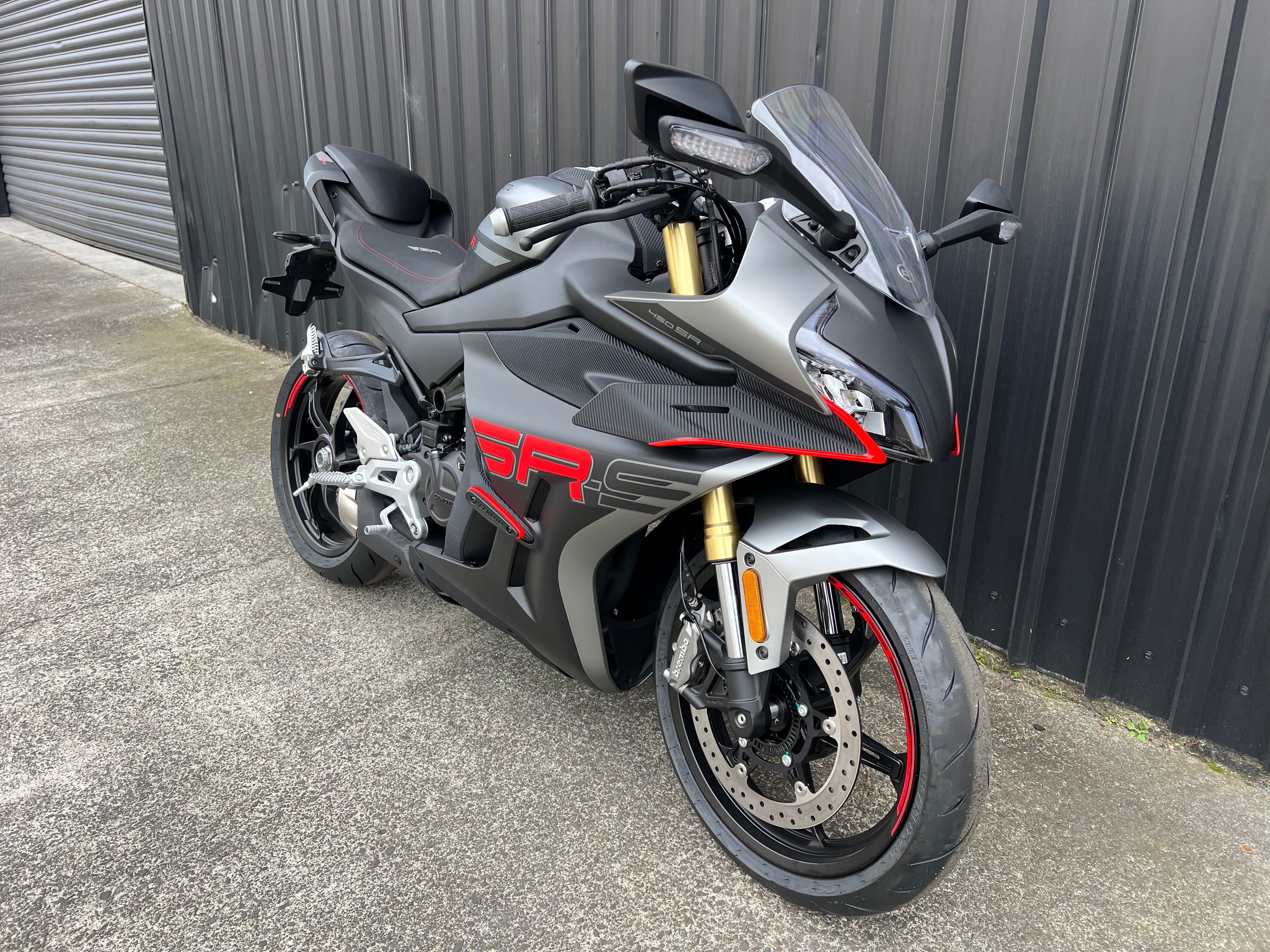 CFMOTO 450SRS 2025 JET BLACK