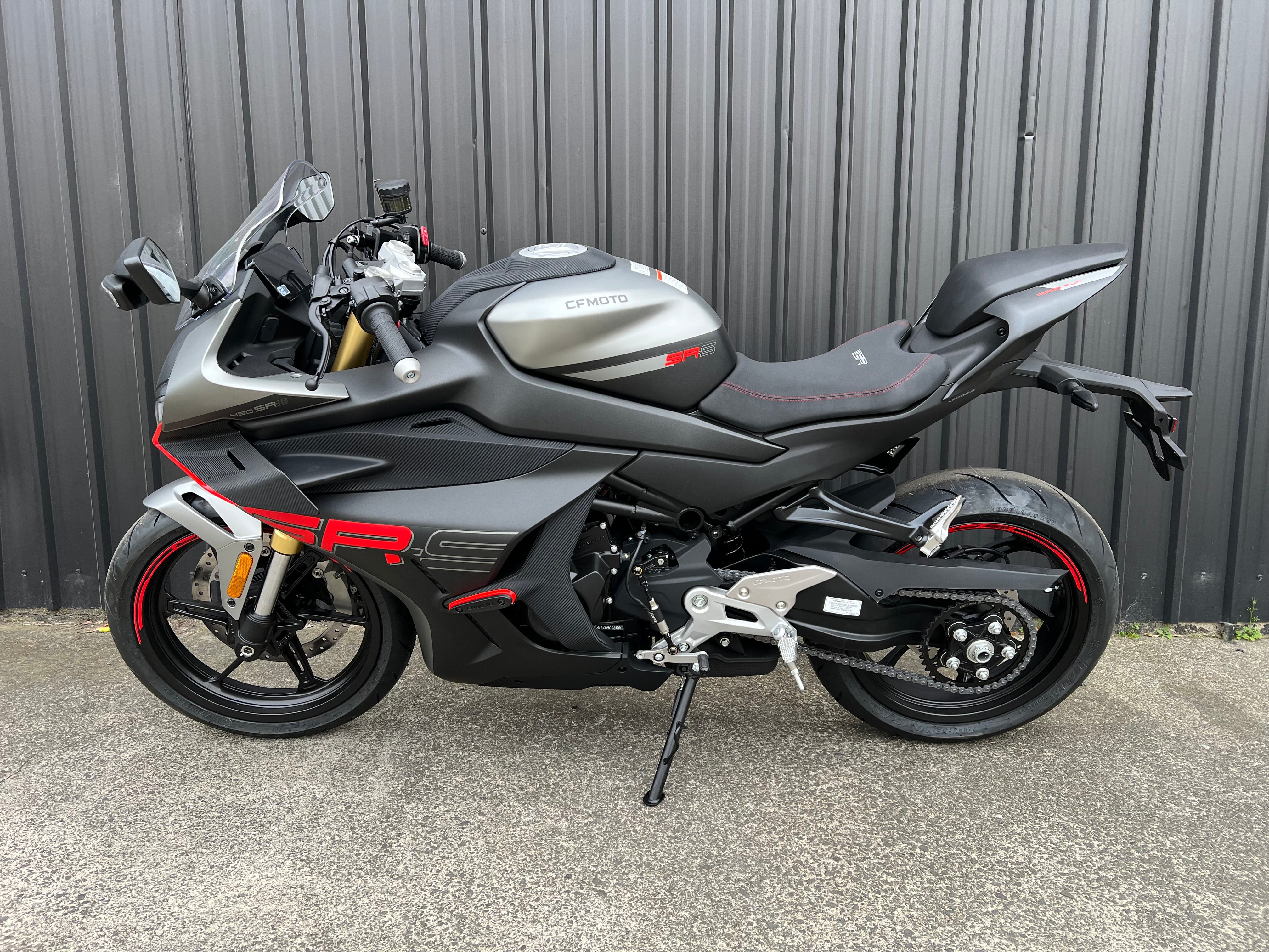 CFMOTO 450SRS 2025 JET BLACK