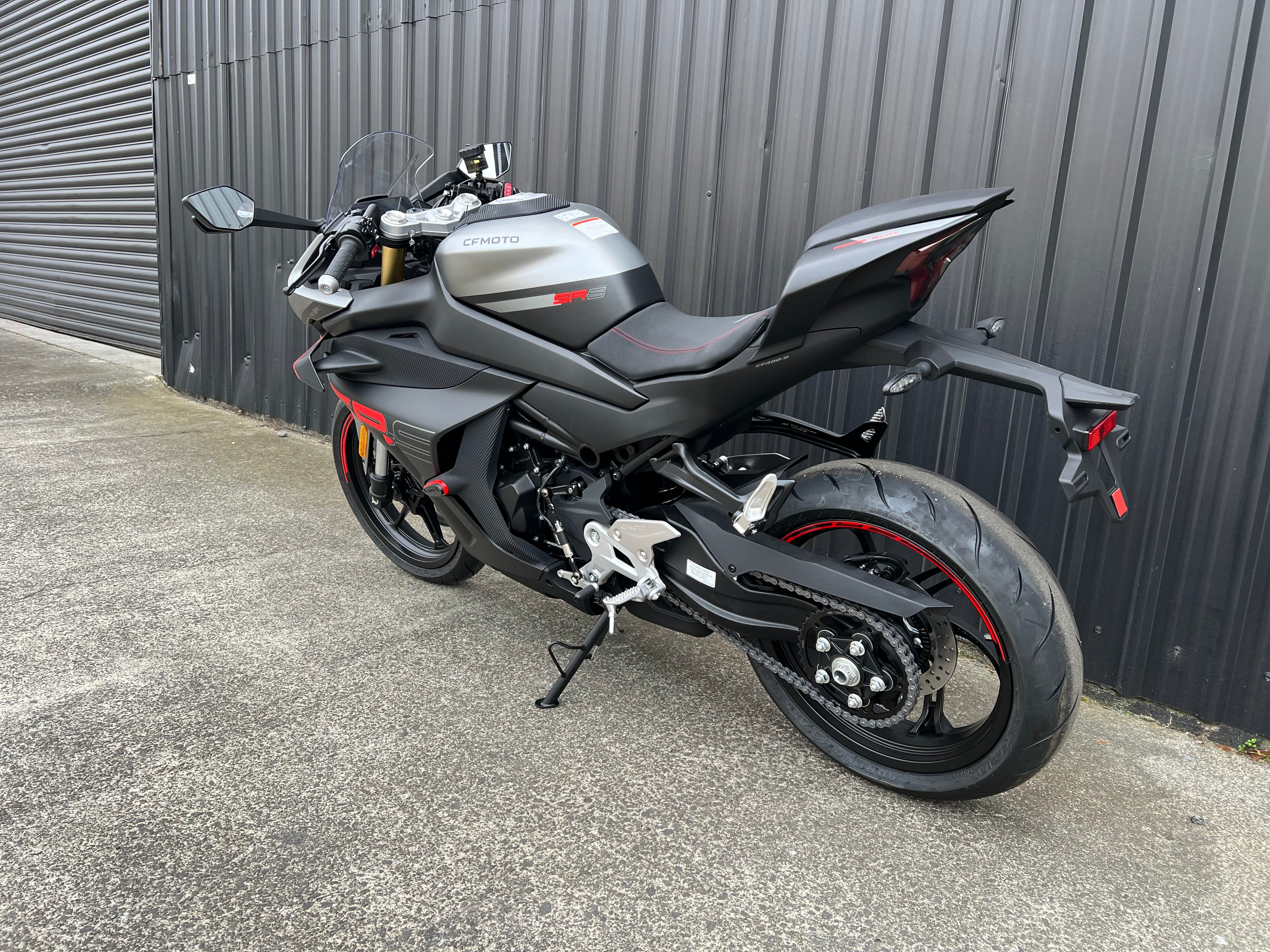 CFMOTO 450SRS 2025 JET BLACK