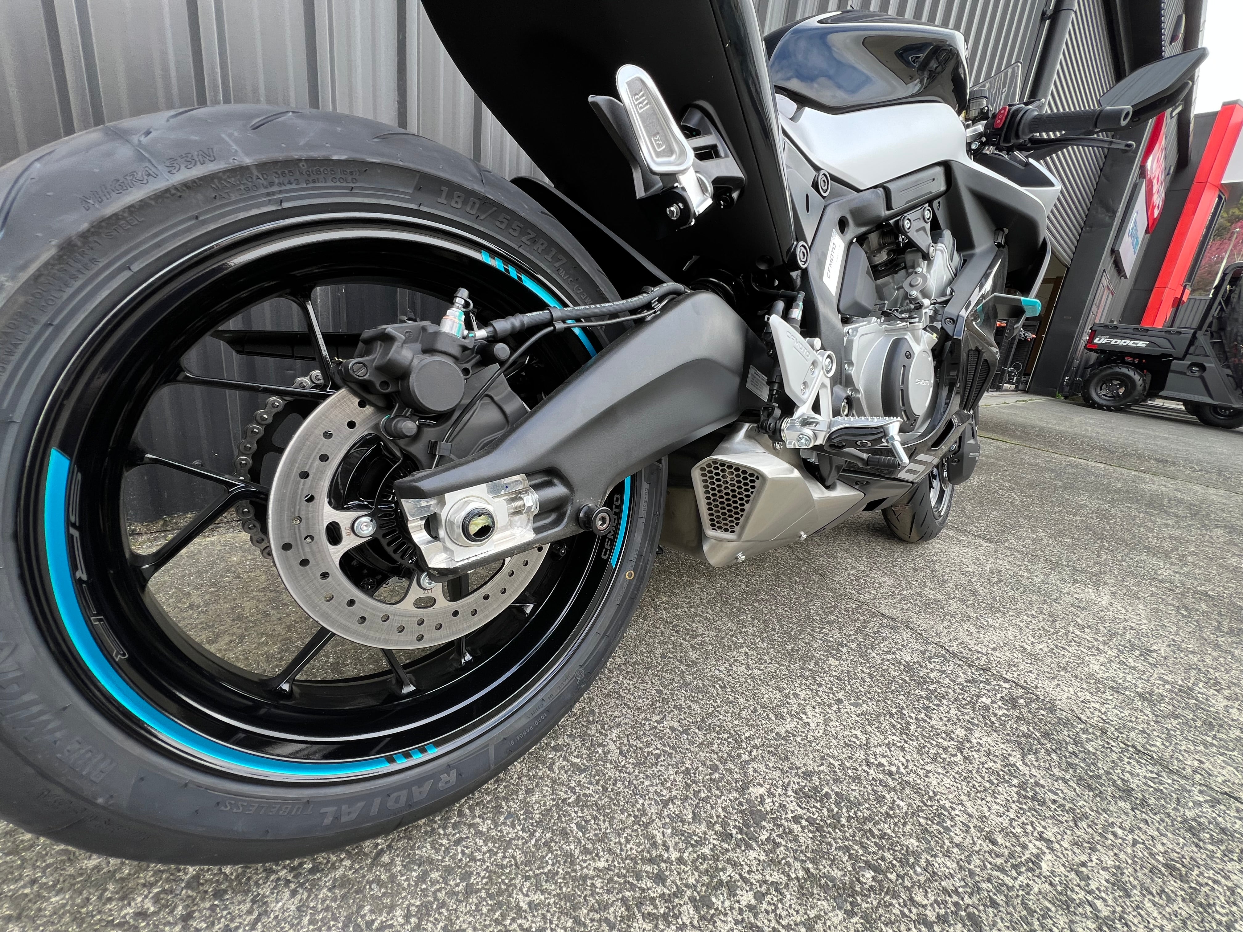 CFMOTO 675 SRR 2025 - NEBULA BLACK