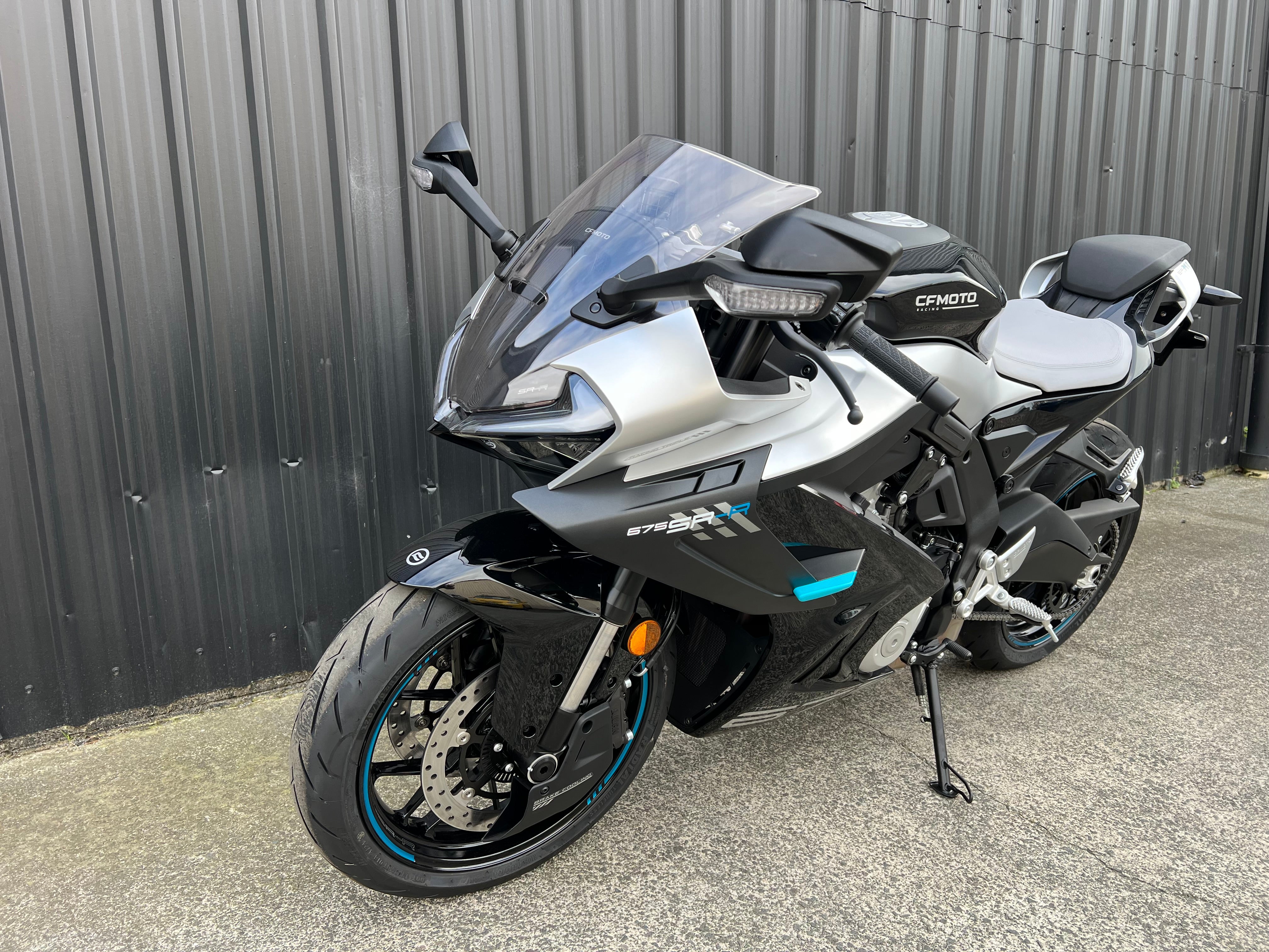 CFMOTO 675 SRR 2025 - NEBULA BLACK