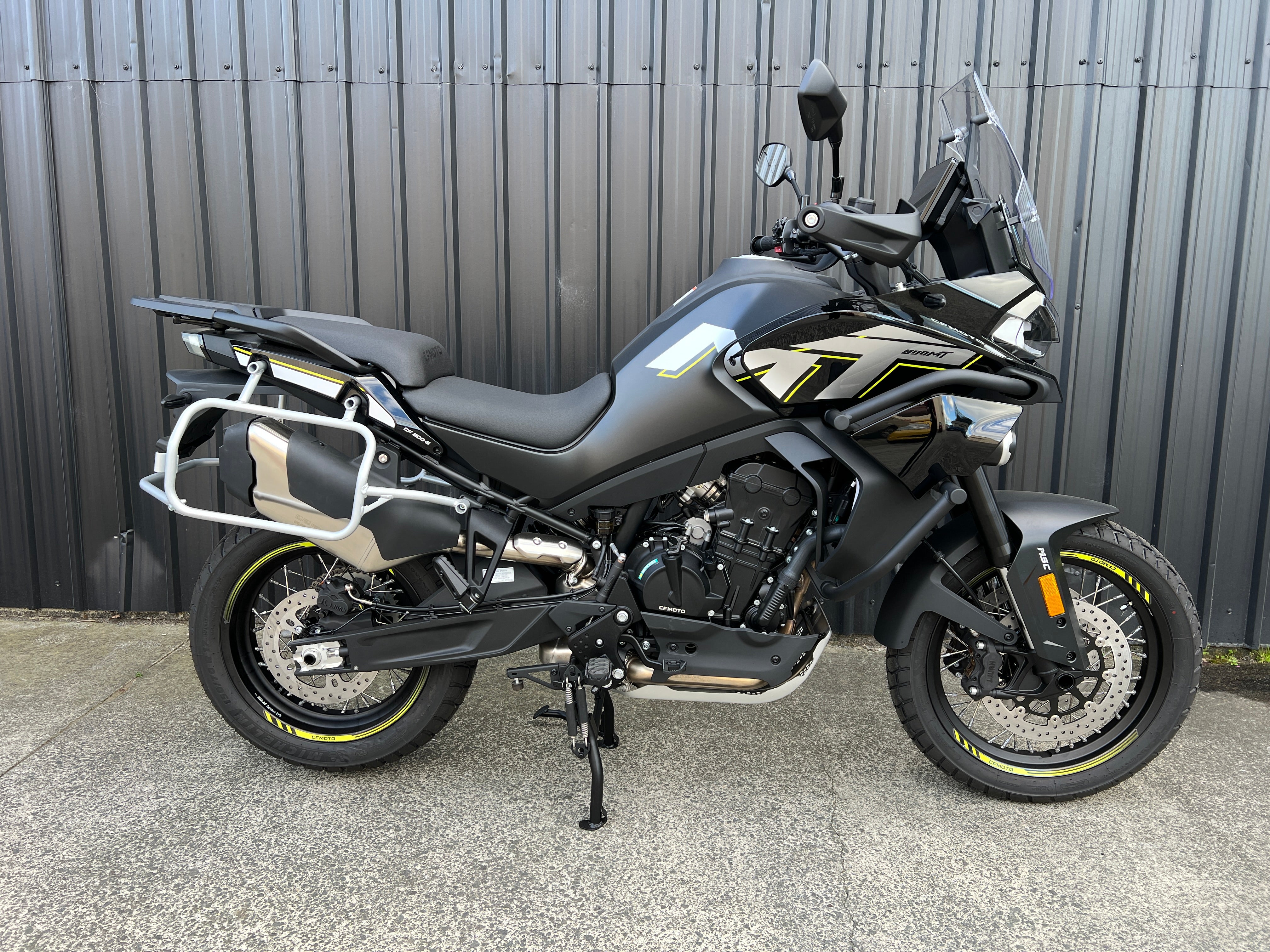 CFMOTO 800MT EXPLORE 2025