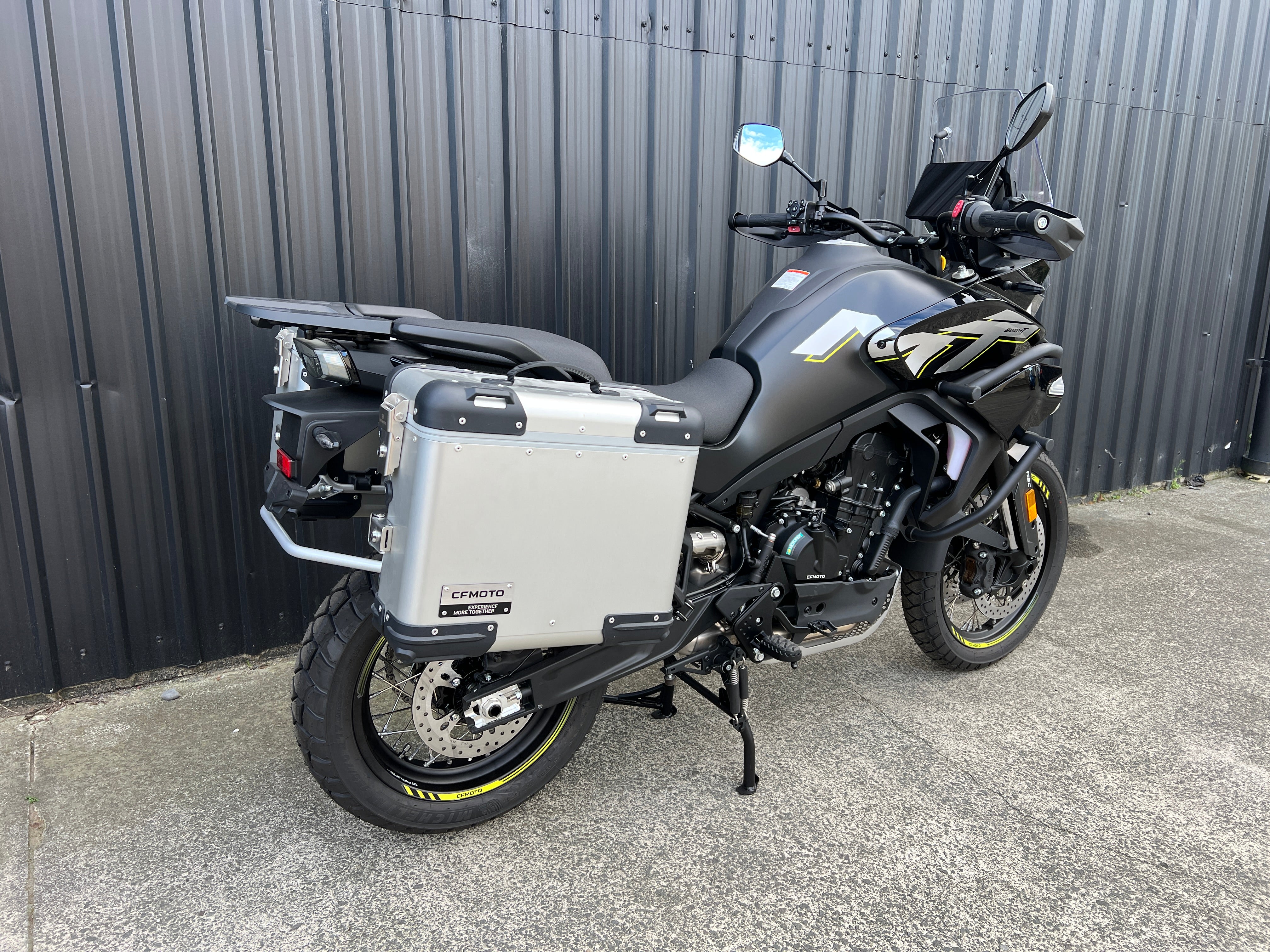 CFMOTO 800MT EXPLORE 2025