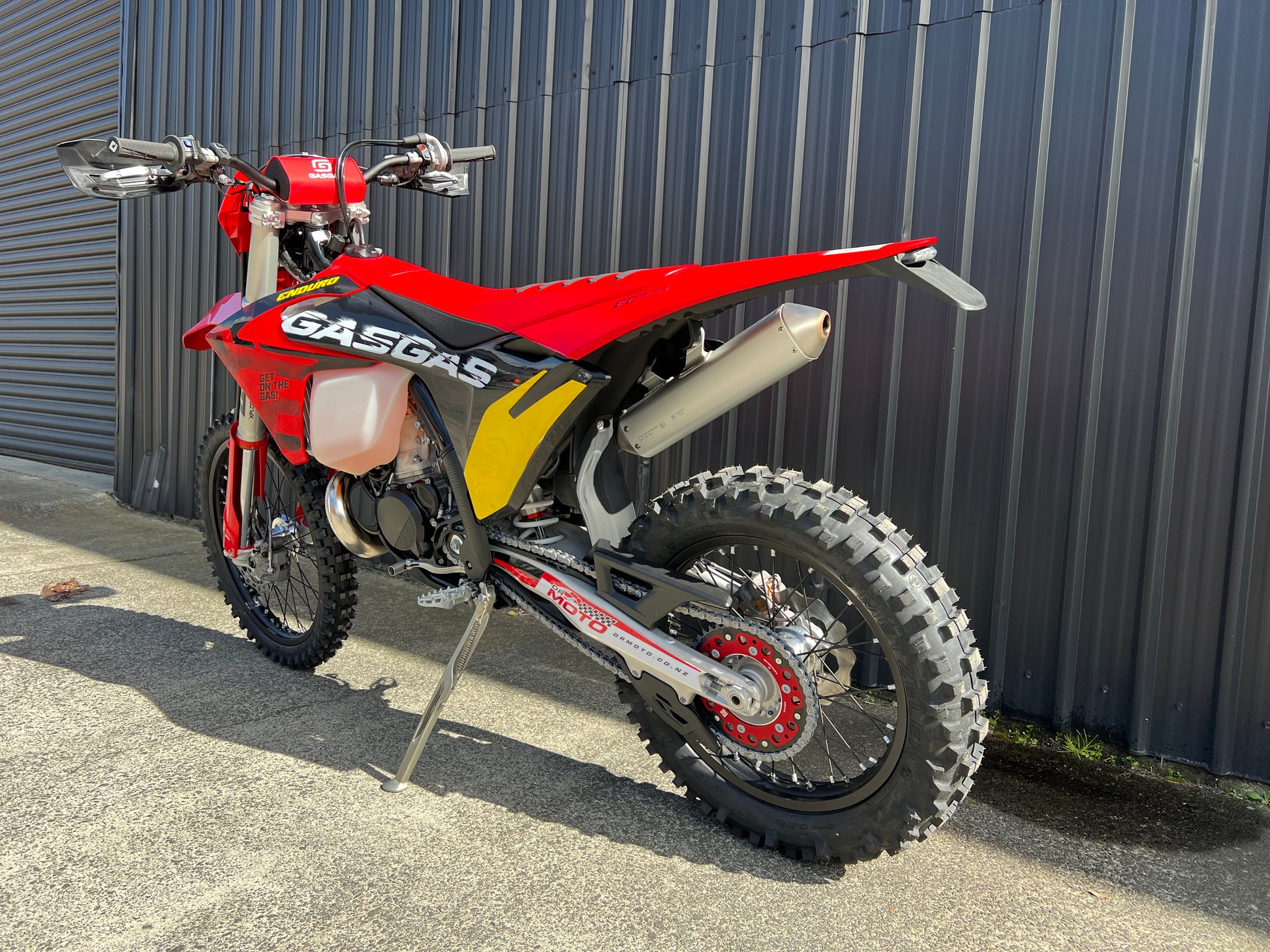 GASGAS EC300 GP LIMITED EDITION 2026 Limited Numbers! – DR MOTO