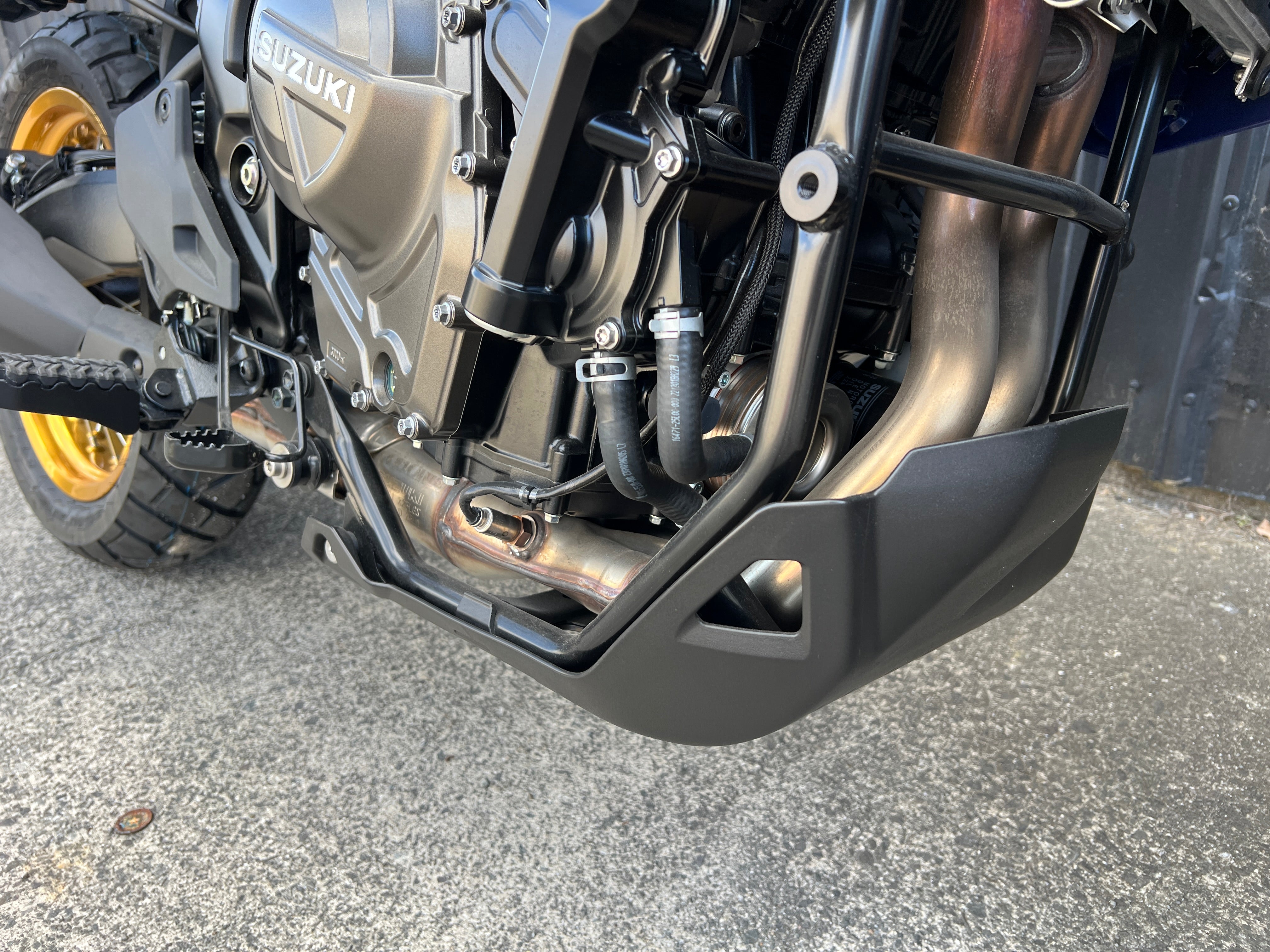 SUZUKI VSTROM 800 DE800 2025 - SUZUKI FEST - FREE PANNIERS!