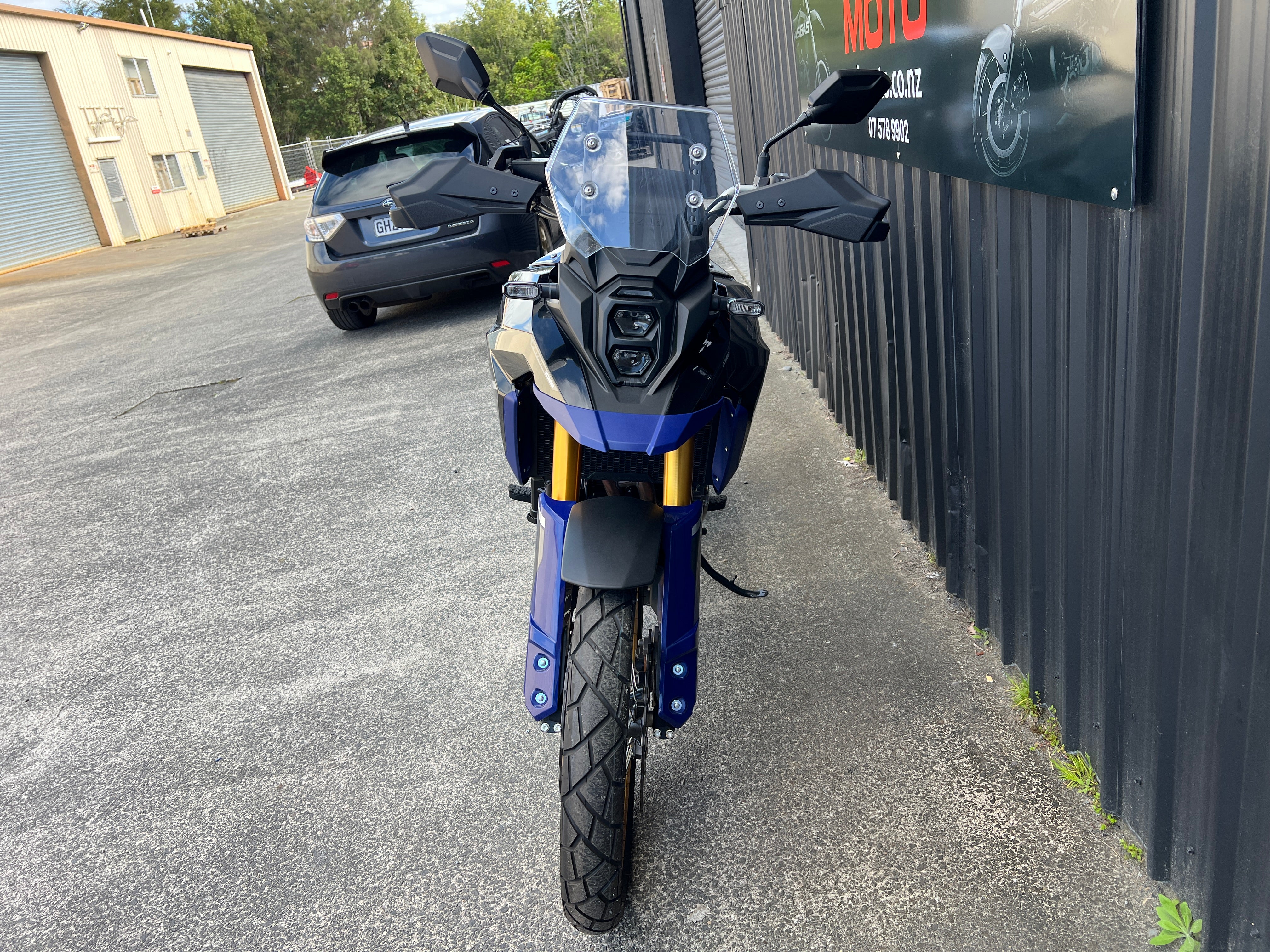 SUZUKI VSTROM 800 DE800 2025 - SUZUKI FEST - FREE PANNIERS!