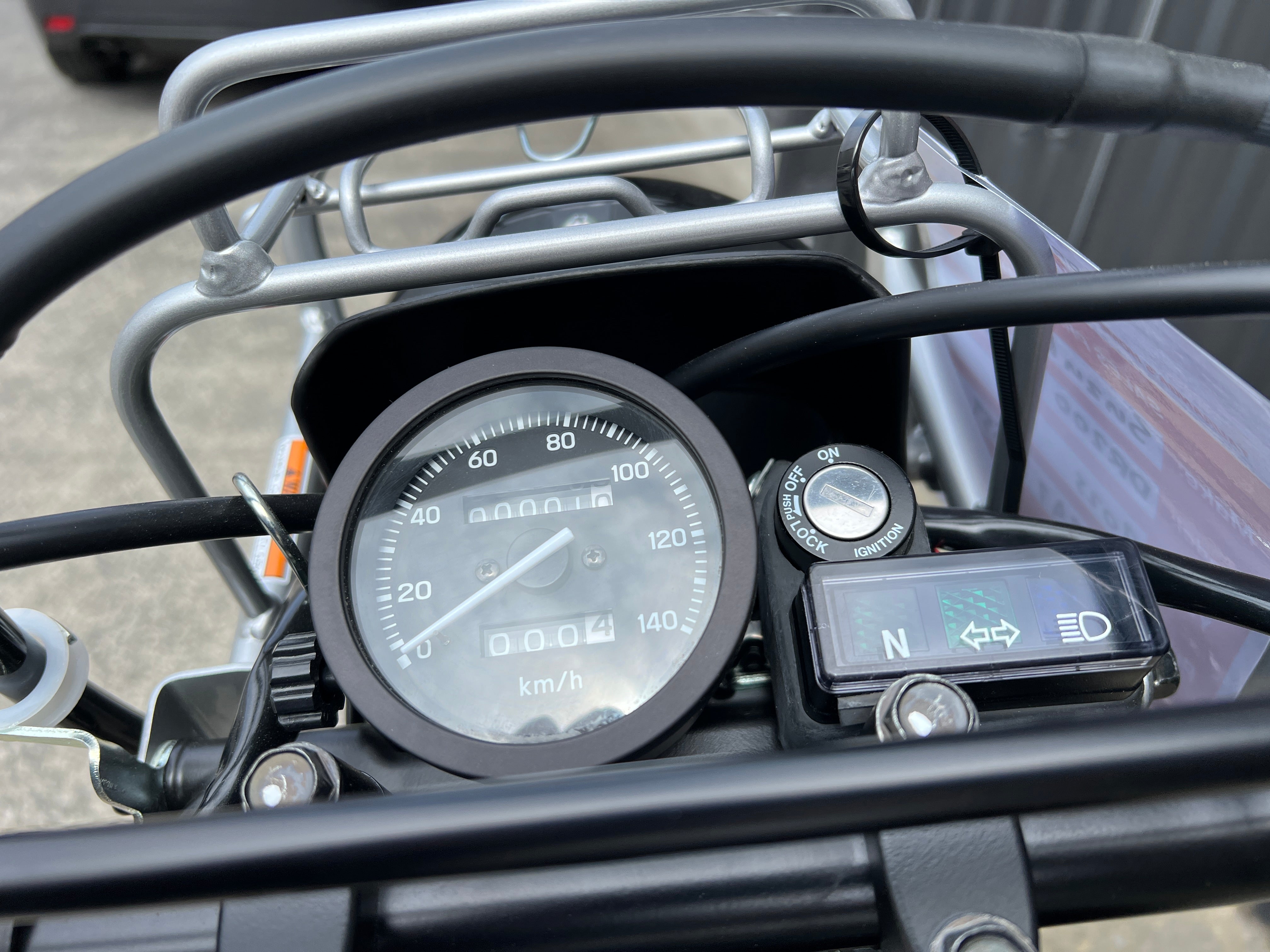 SUZUKI DR200 TROJAN 2025