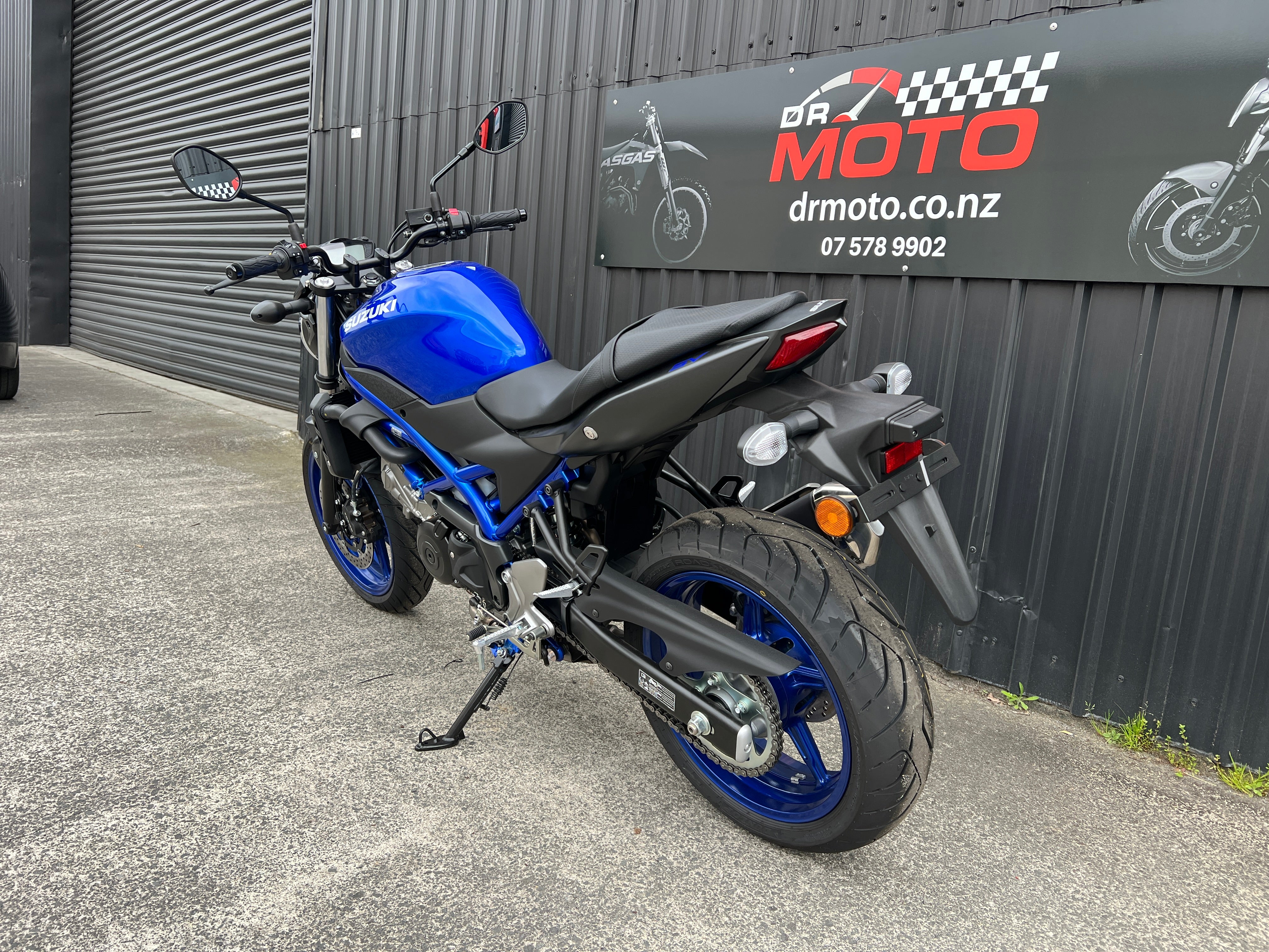 SUZUKI SV650AU LAMS 2026 - SUZUKIFEST SAVE $1000!