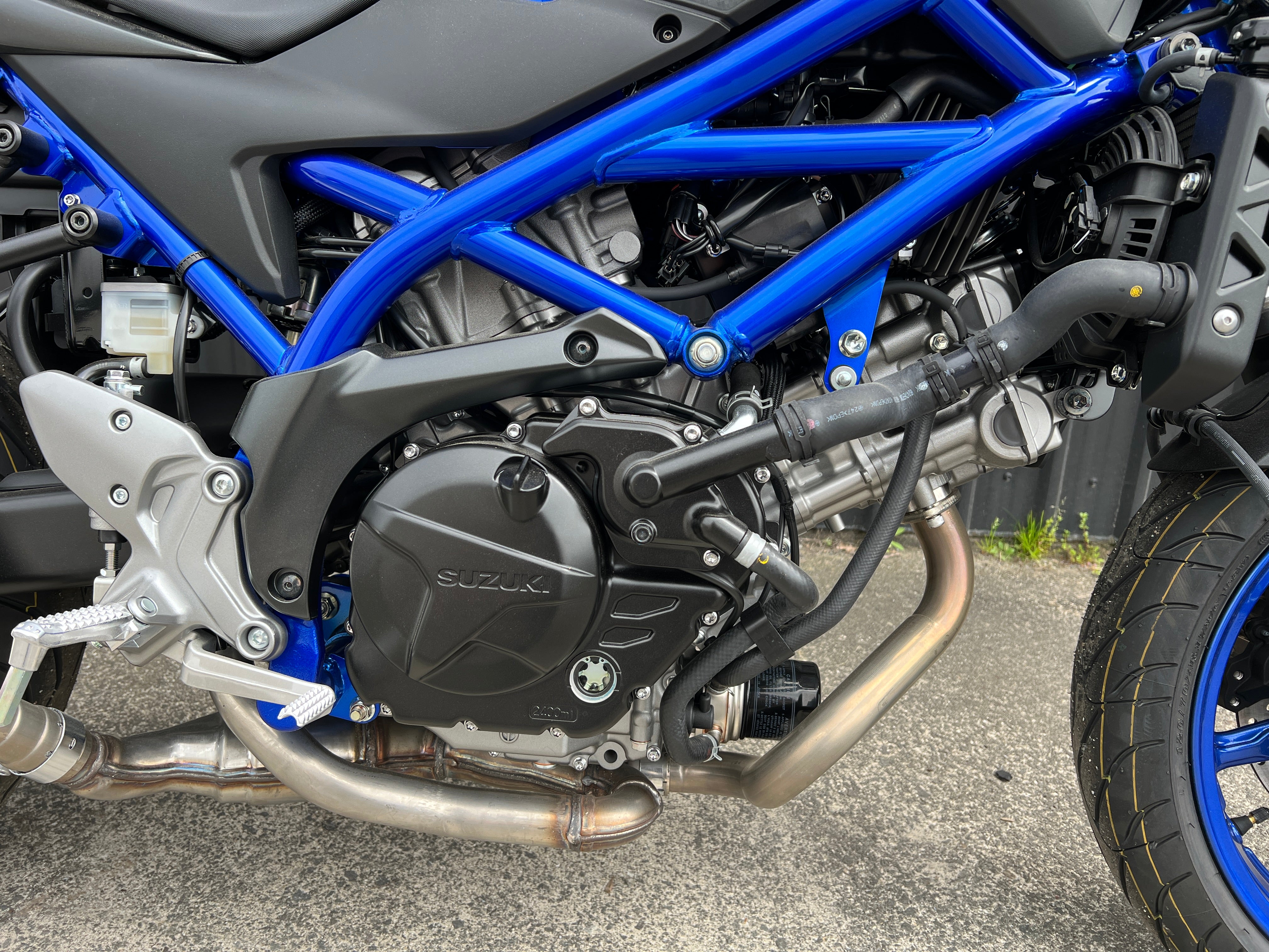 SUZUKI SV650AU LAMS 2026 - SUZUKIFEST SAVE $1000!