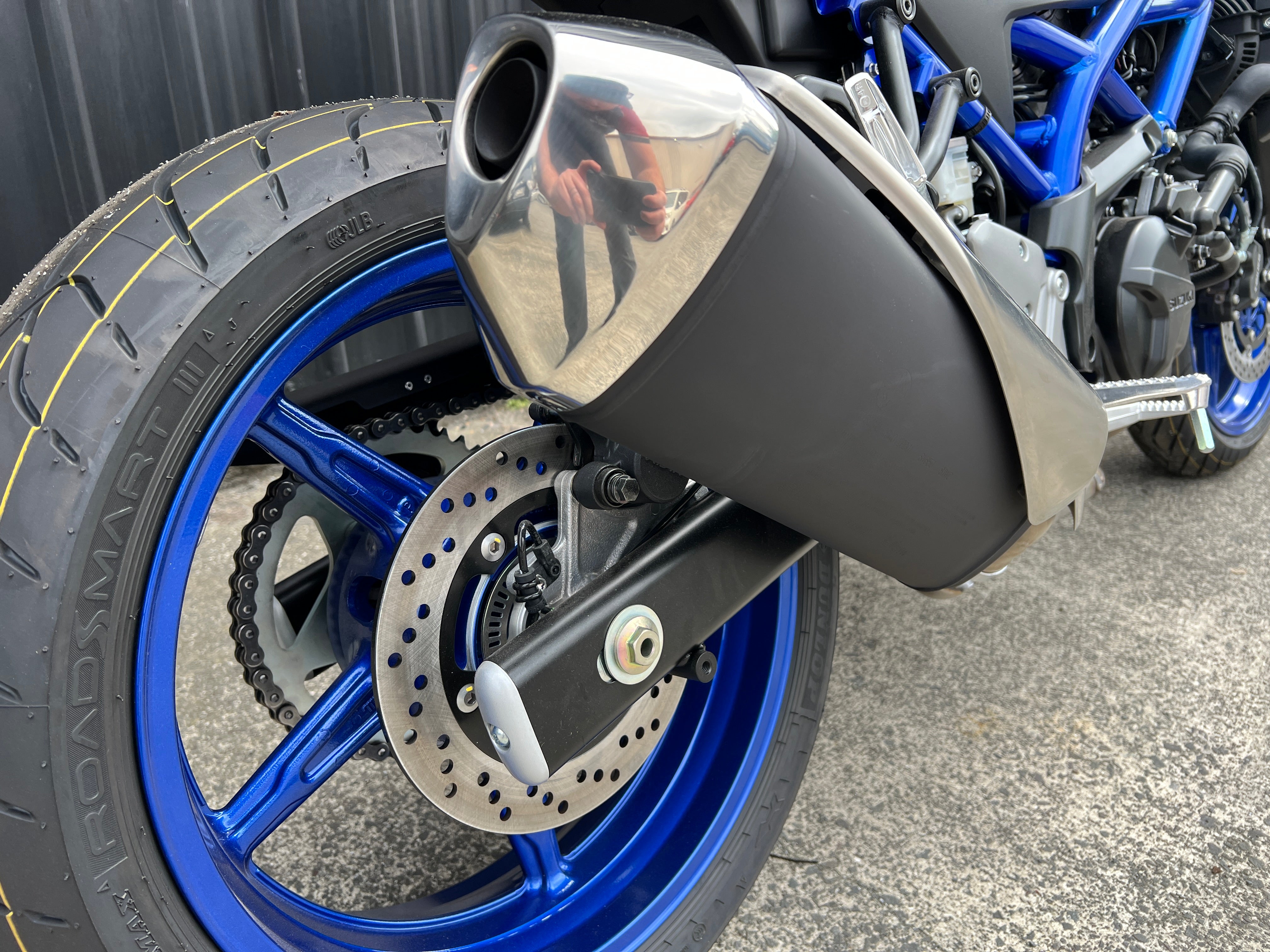 SUZUKI SV650AU LAMS 2026 - SUZUKIFEST SAVE $1000!