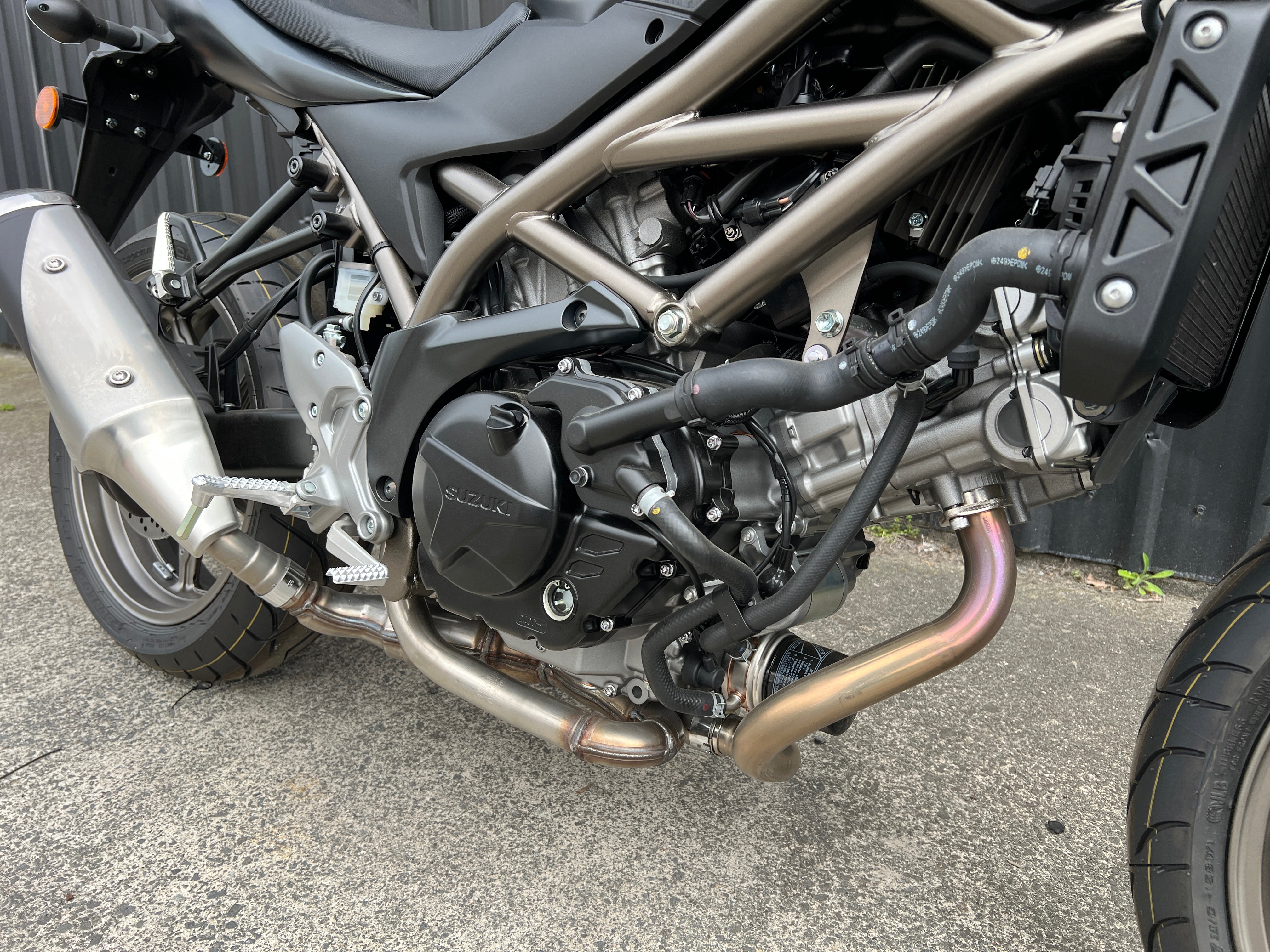 SUZUKI SV650 – SUZUKIFEST SAVE $1000! - BLACK